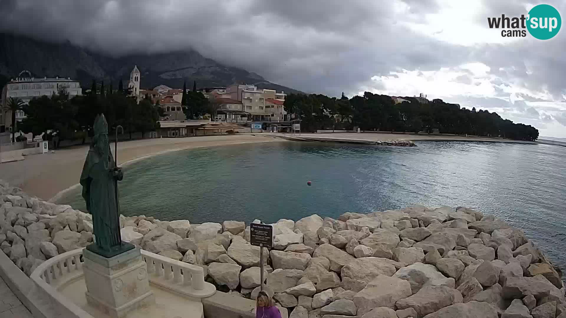 Spletna kamera Baška Voda – Sv. Nikola in plaža