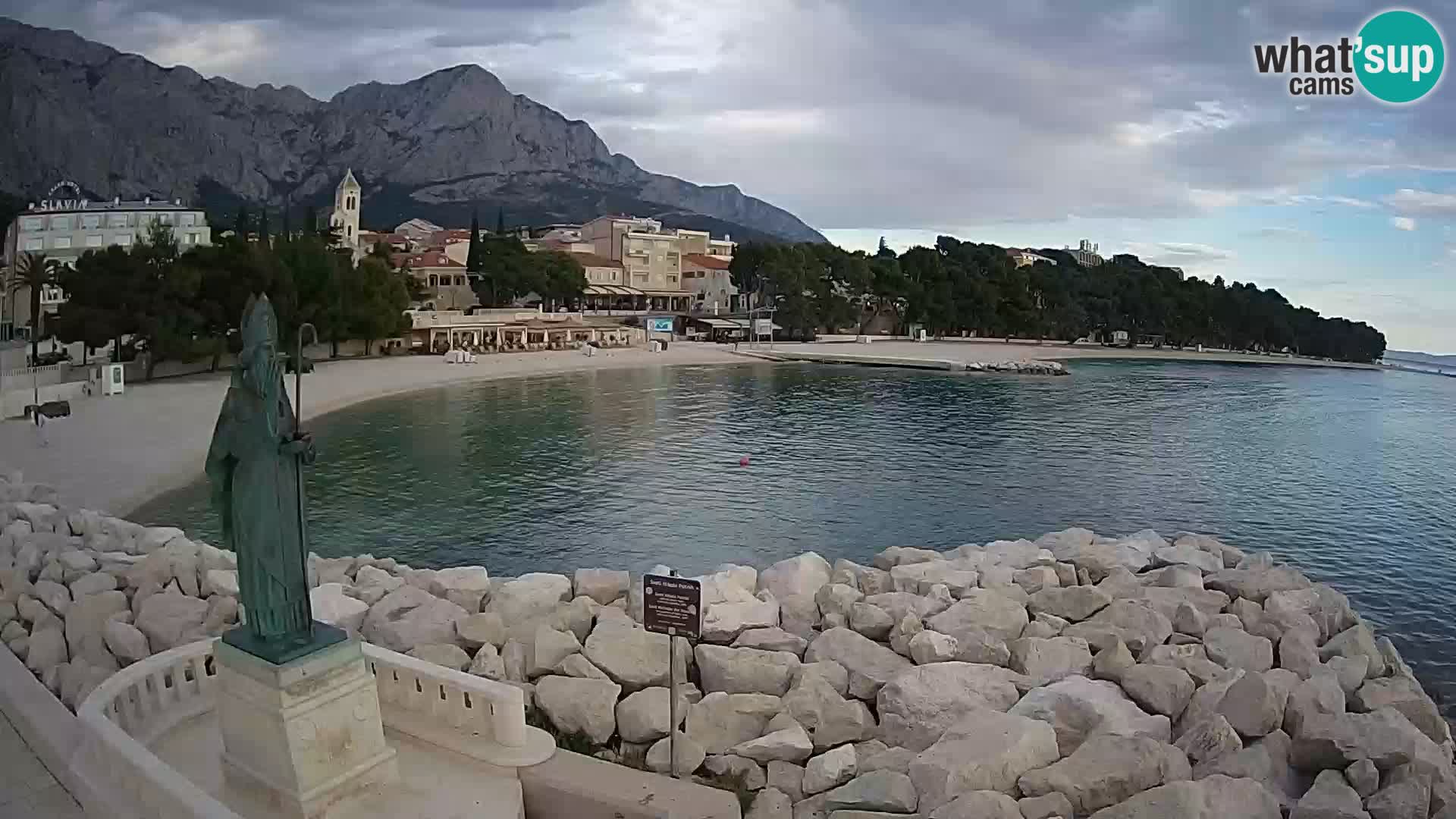 Webcam Baška Voda – Saint Nikola and beach