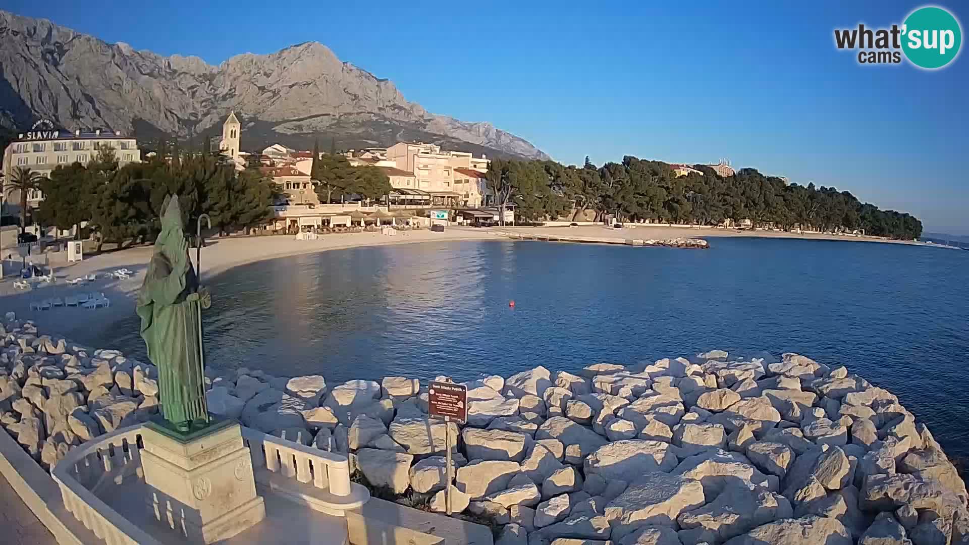 Webcam Baška Voda – Saint Nikola and beach