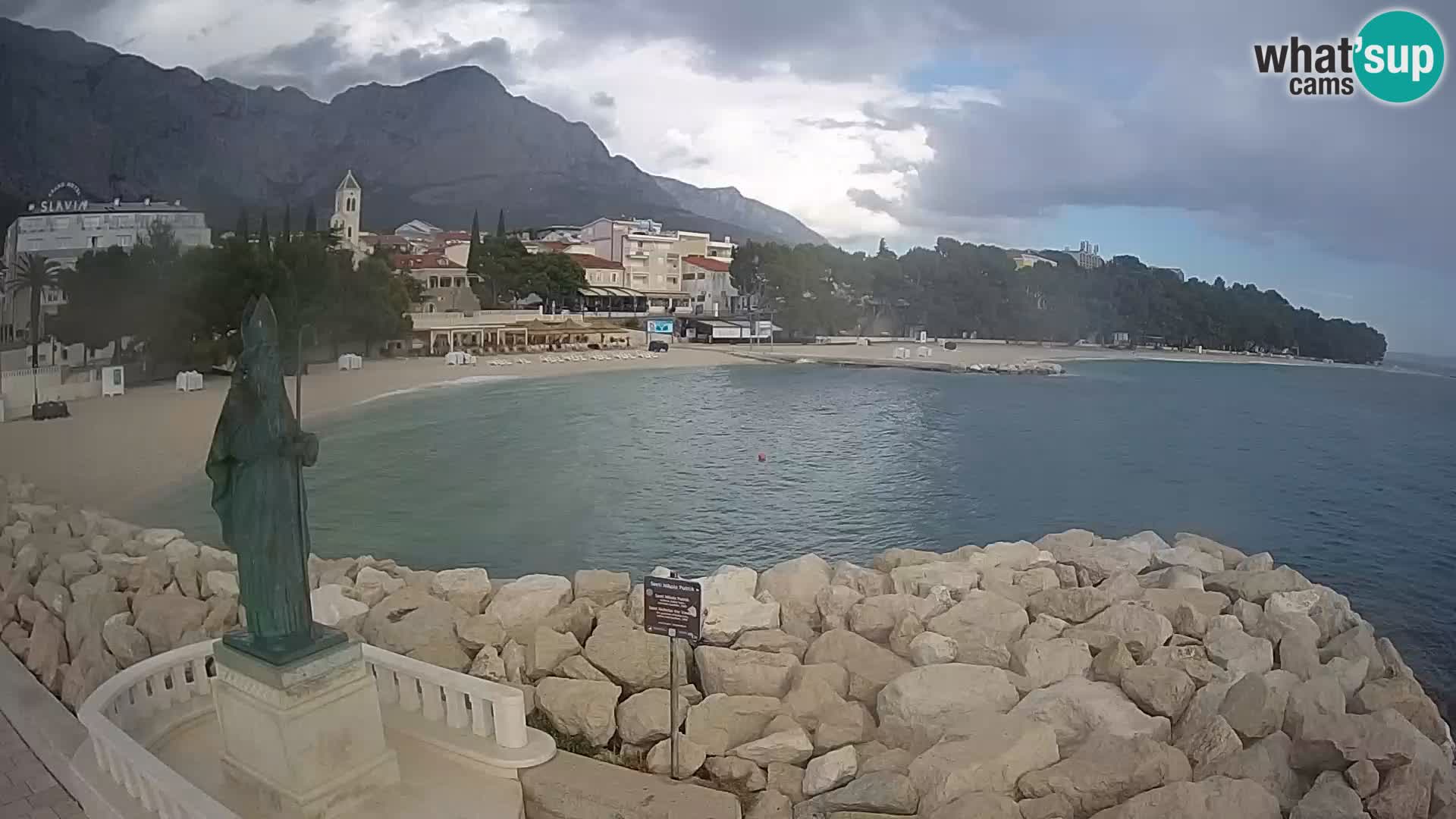 Webcam Baška Voda – Saint Nikola and beach
