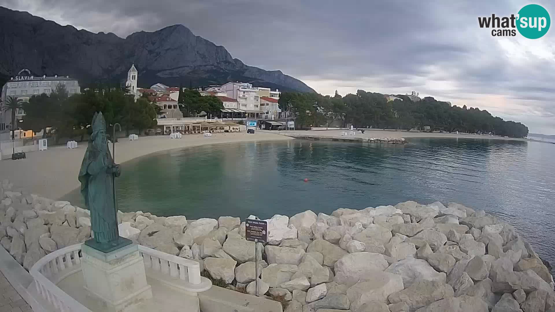 Spletna kamera Baška Voda – Sv. Nikola in plaža