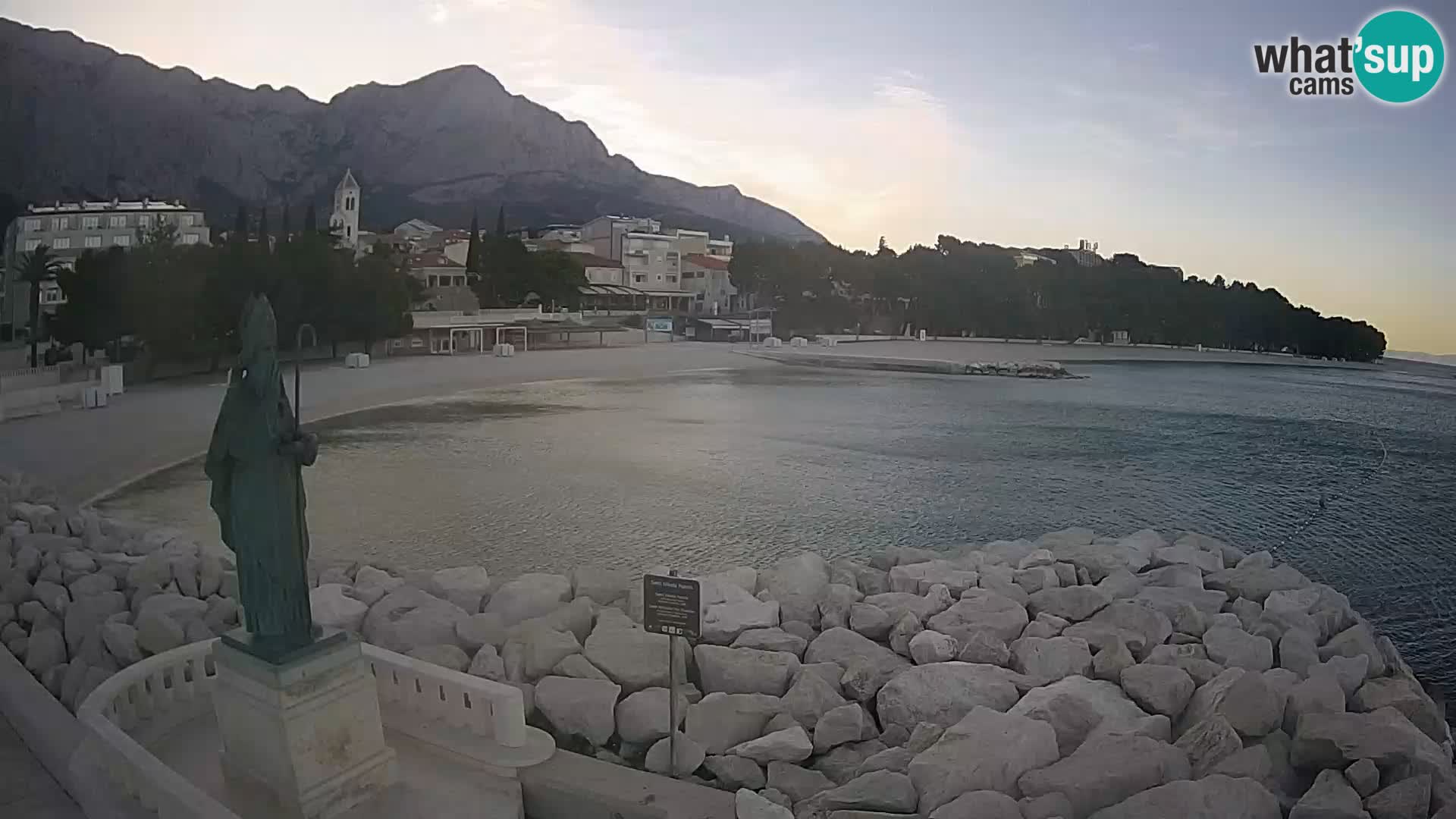 Spletna kamera Baška Voda – Sv. Nikola in plaža