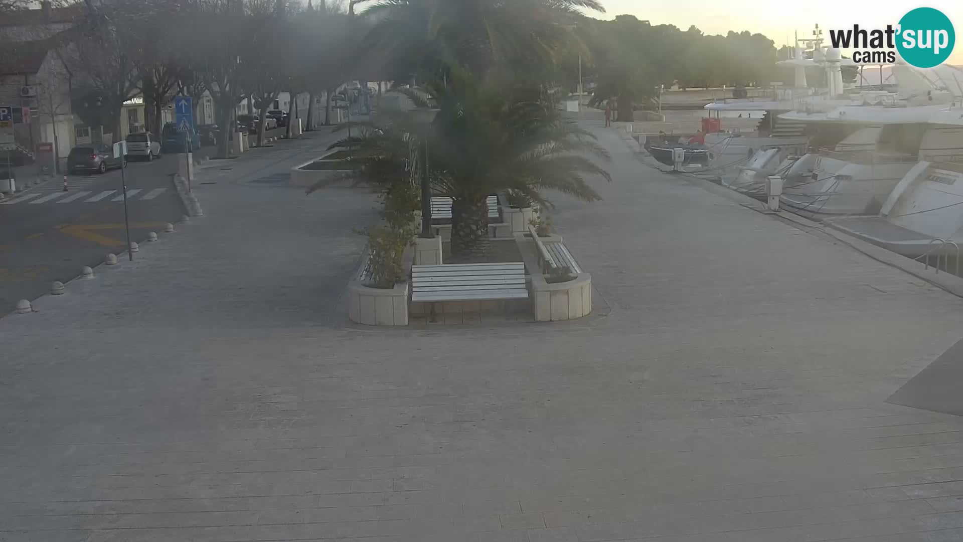 Baška Voda promenade webcam