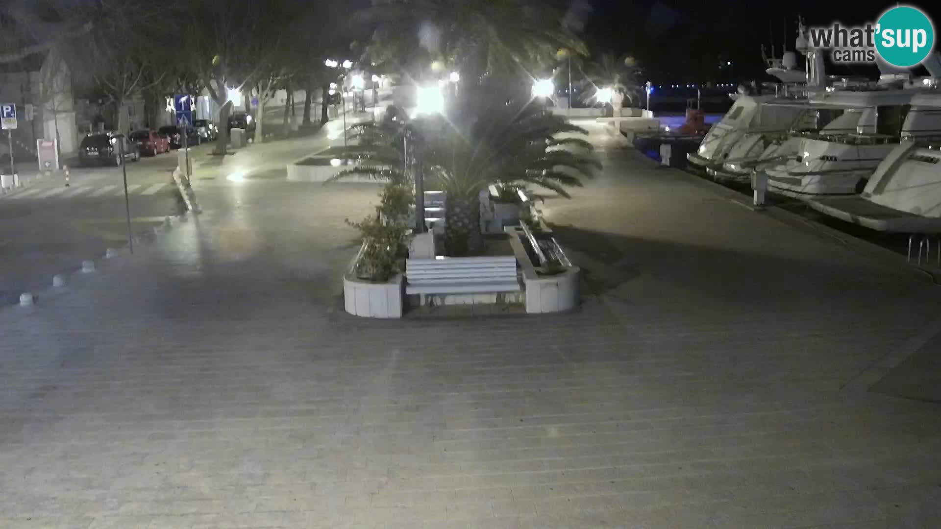 Baška Voda promenade webcam