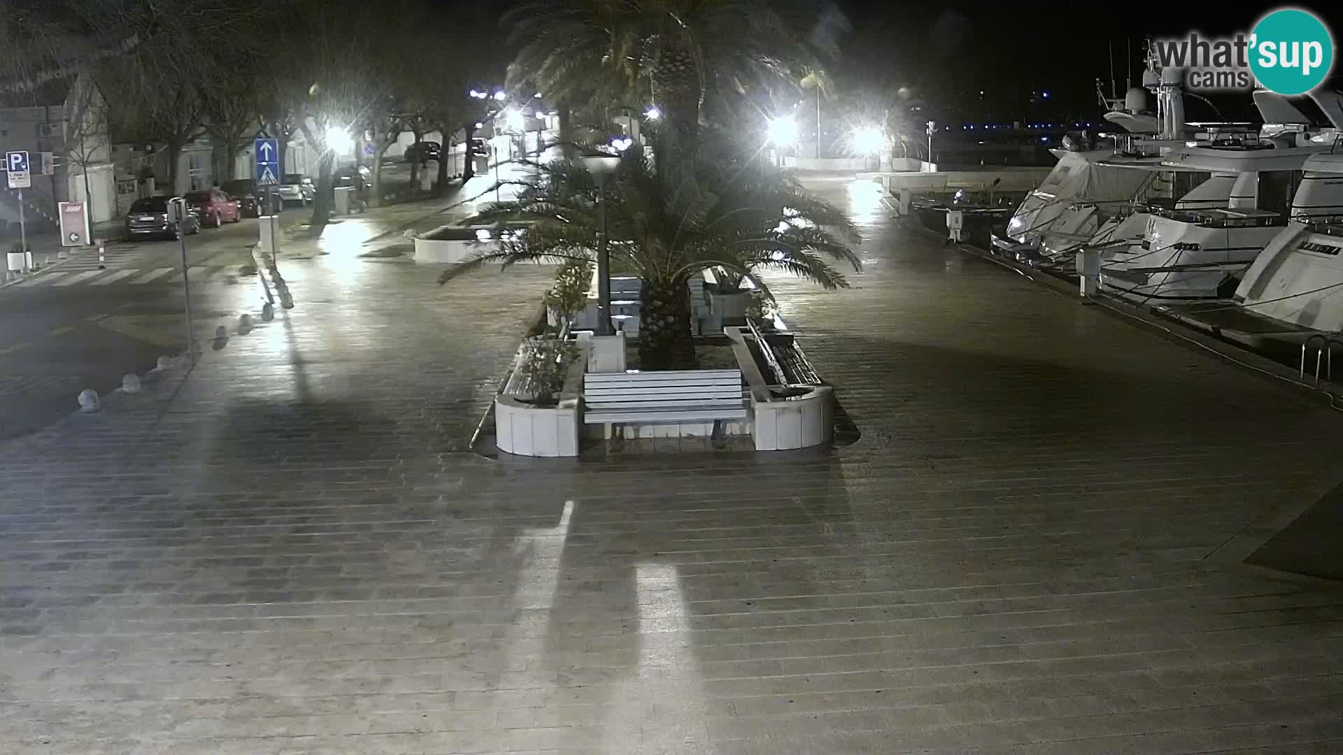 Baška Voda promenade webcam