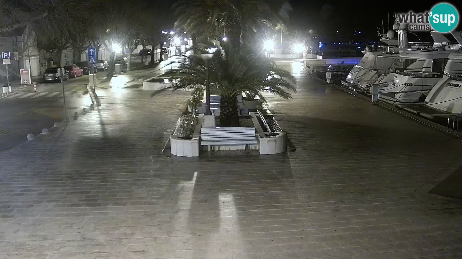 Baška Voda promenade webcam