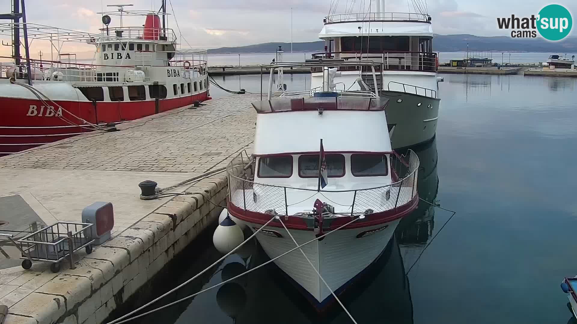 Baška Voda promenade webcam