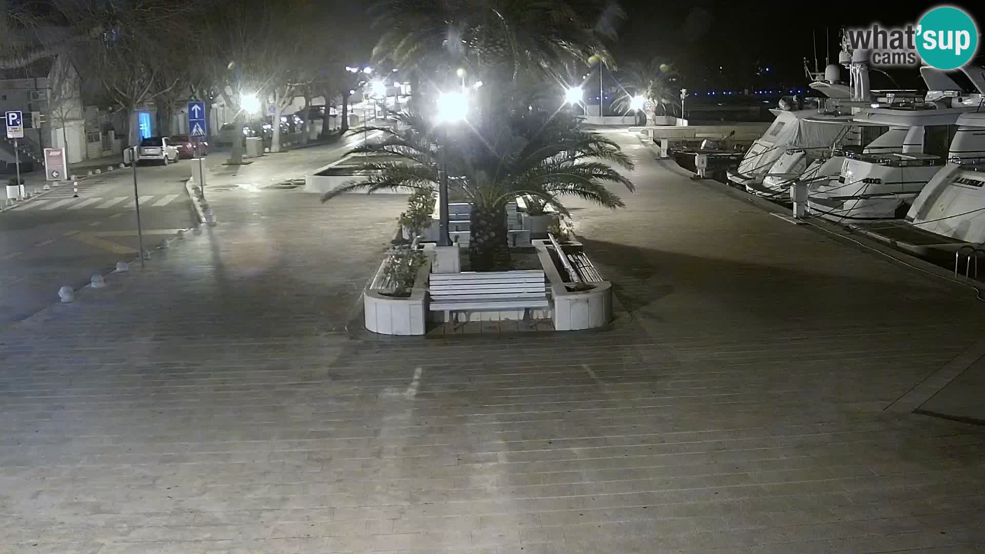 Baška Voda promenade webcam