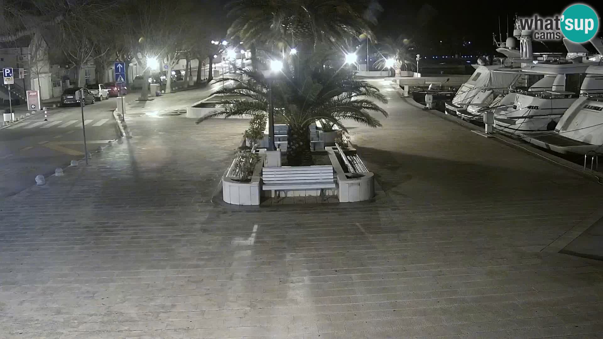 Baška Voda promenade webcam