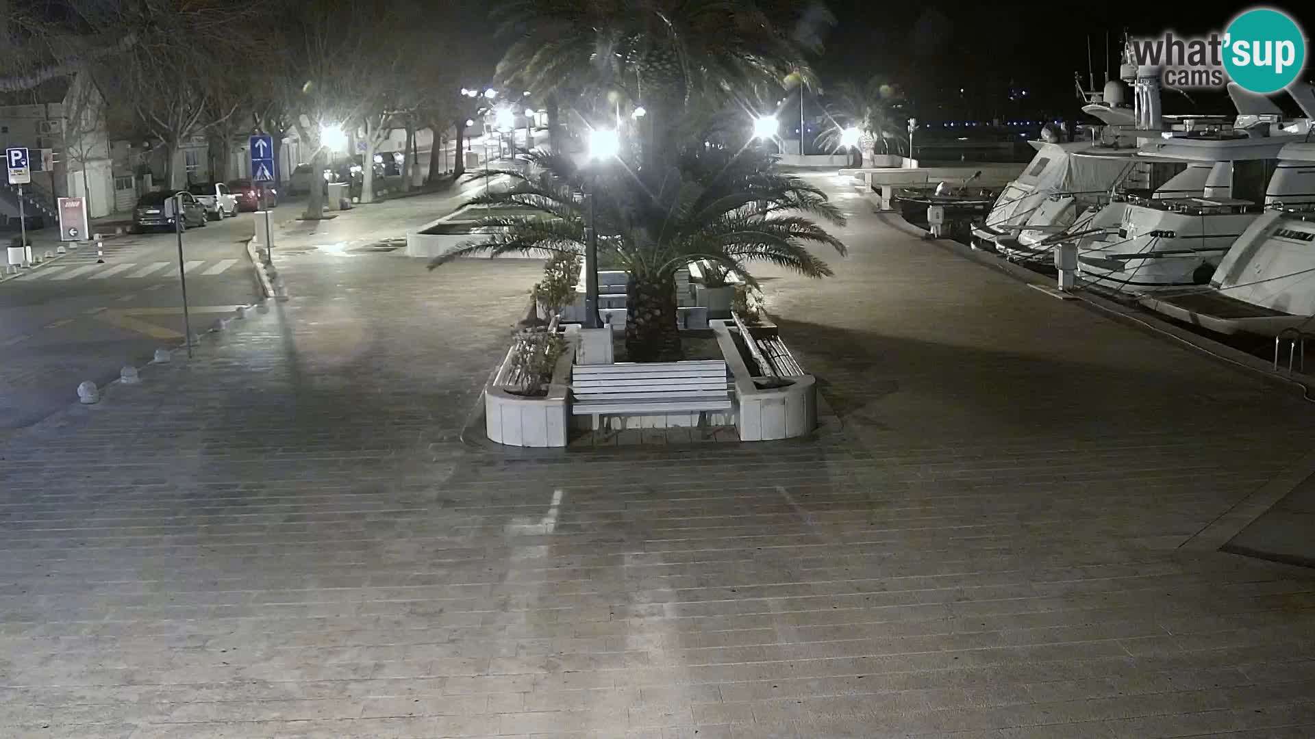 Baška Voda promenade webcam