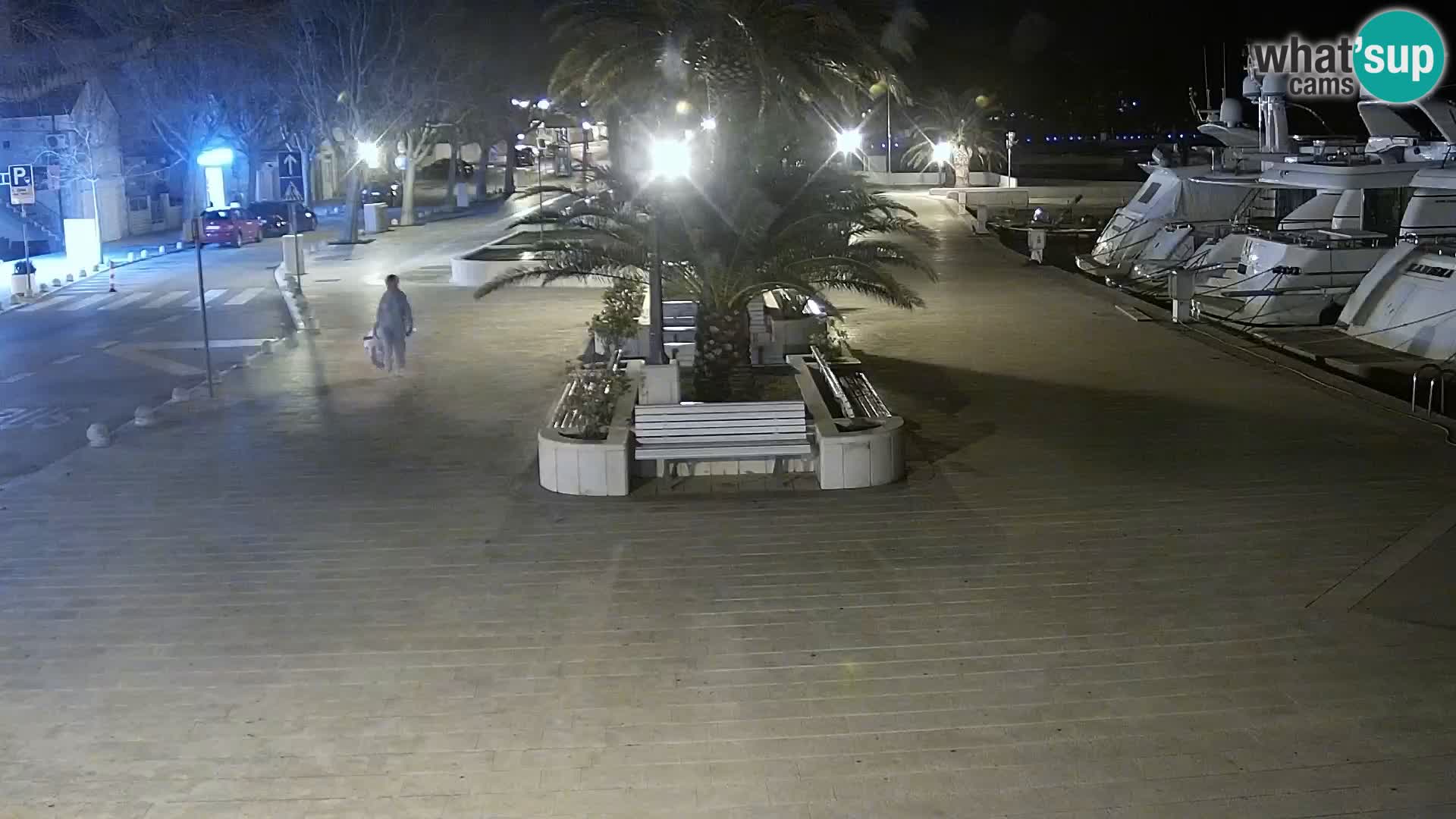 Baška Voda promenade webcam