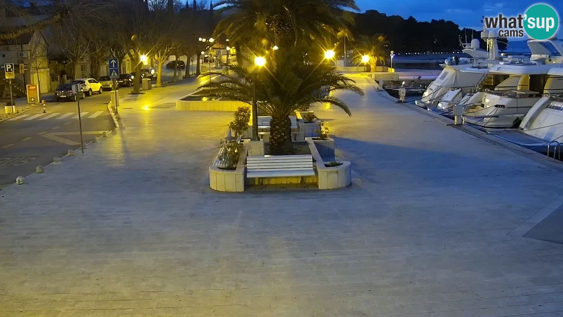 Baška Voda promenade webcam