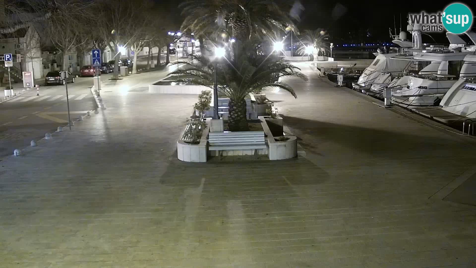 Baška Voda promenade webcam