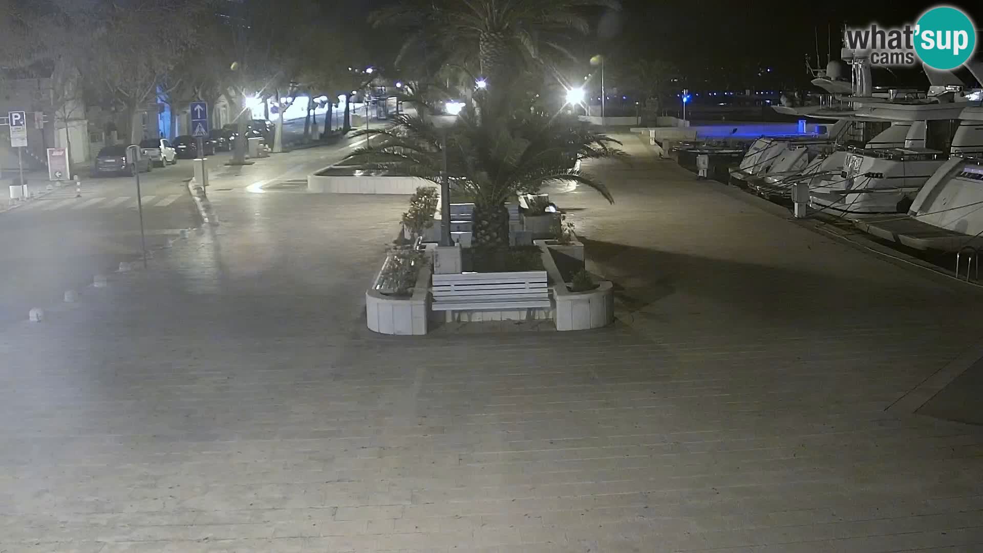 Baška Voda promenade webcam