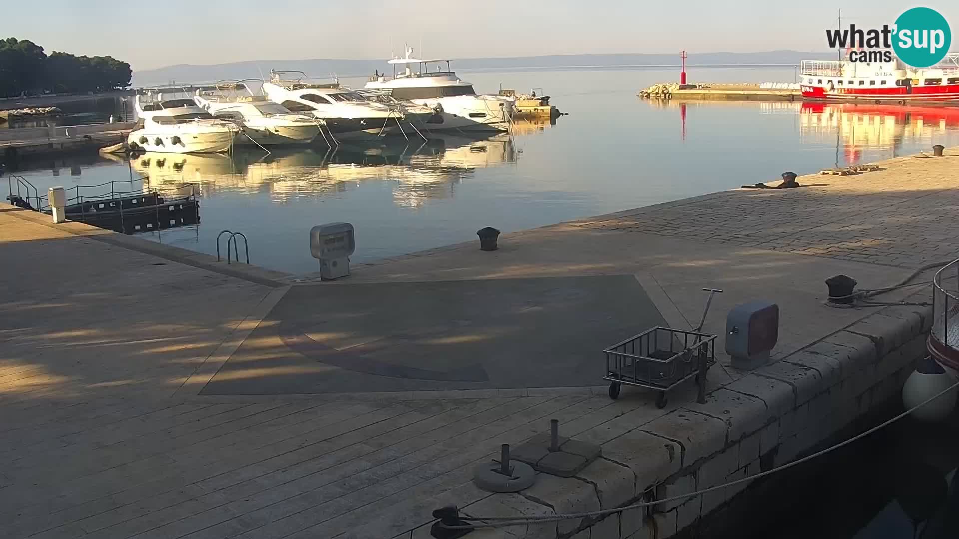 Baška Voda promenade webcam