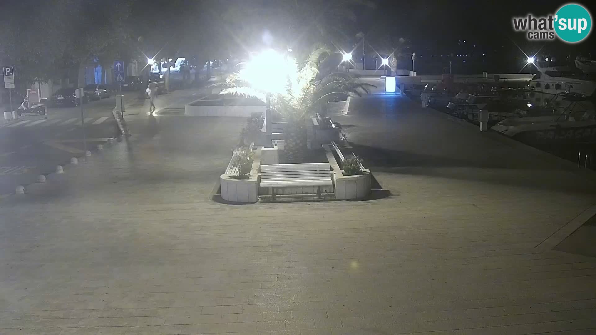 Baška Voda promenade webcam