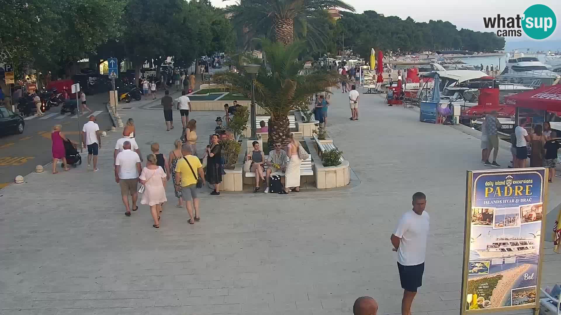 Baška Voda promenade webcam