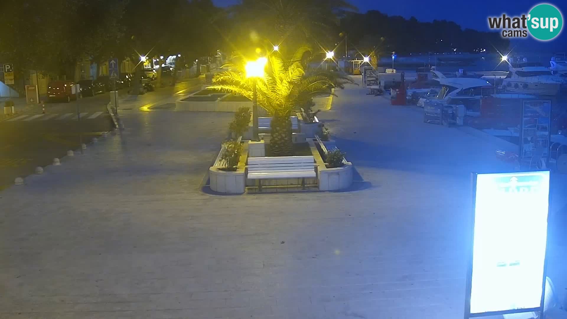 Baška Voda promenade webcam