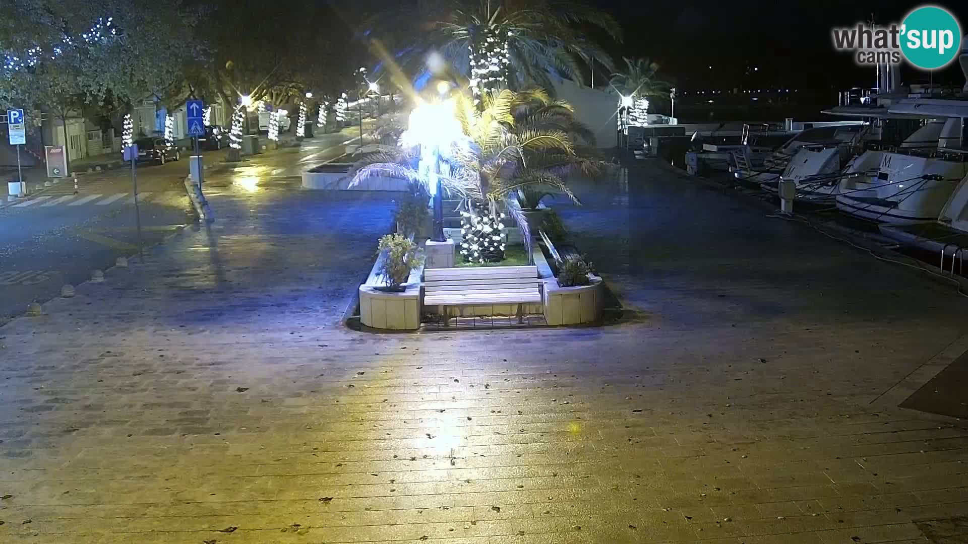Baška Voda promenade webcam