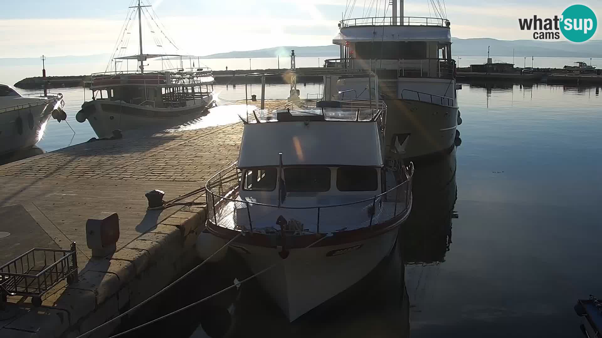 Baška Voda promenade webcam