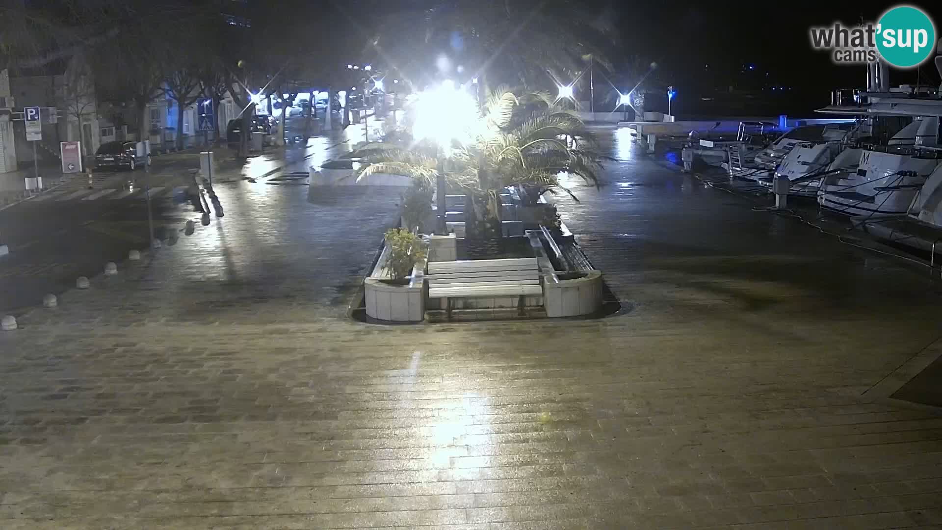 Baška Voda promenade webcam