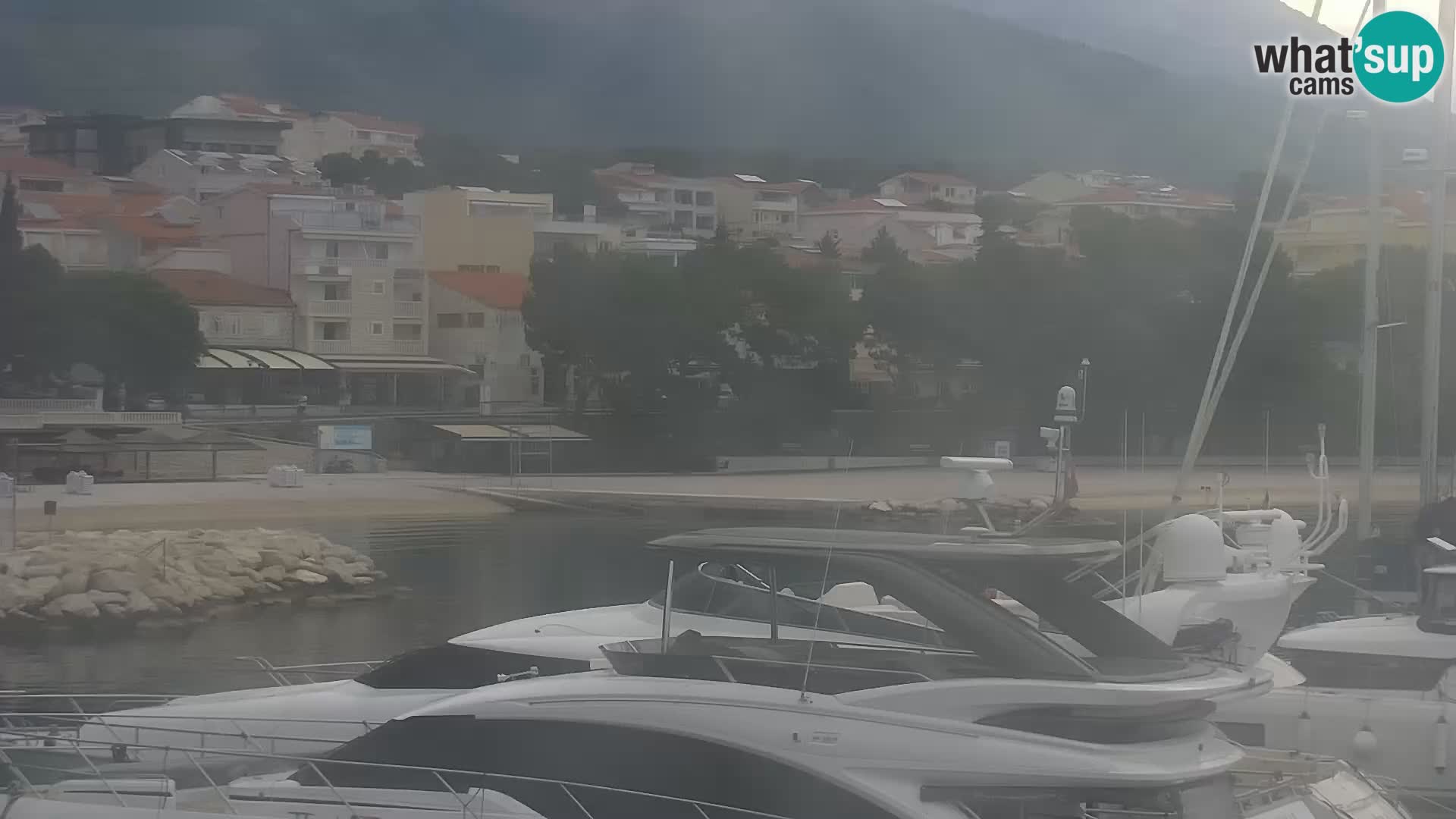 Webcam Live – View of Baška Voda and Biokovo mountain