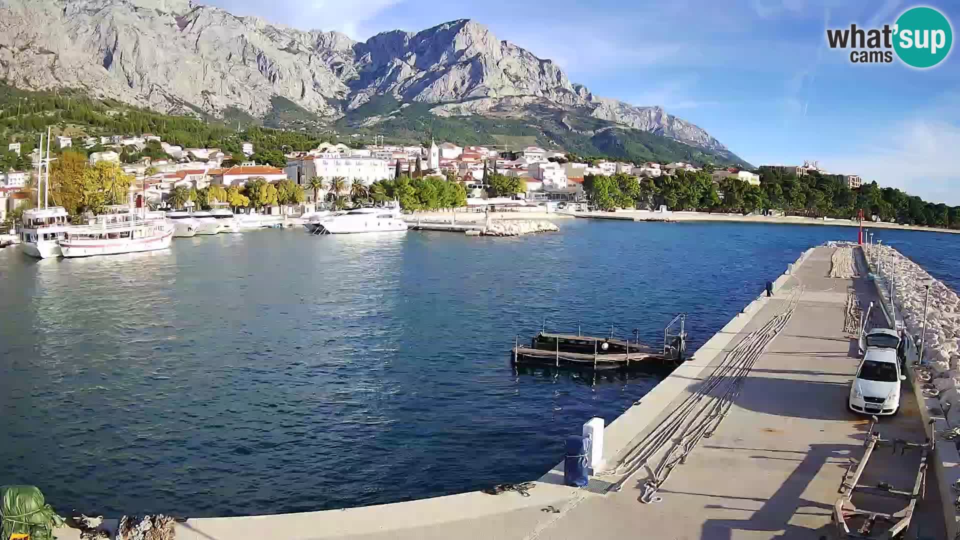 Web Kamera Baška Voda luka – Pogled na grad i masiv Biokovo