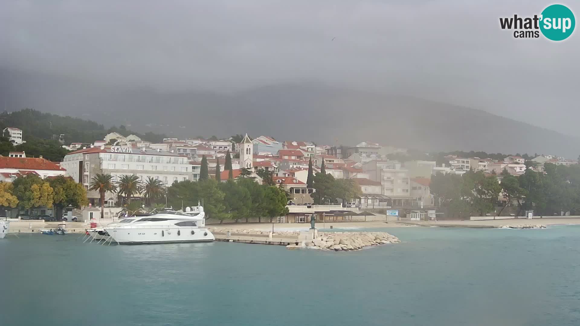 Webcam Live – Panorama di Baška Voda e delle montagne Biokovo