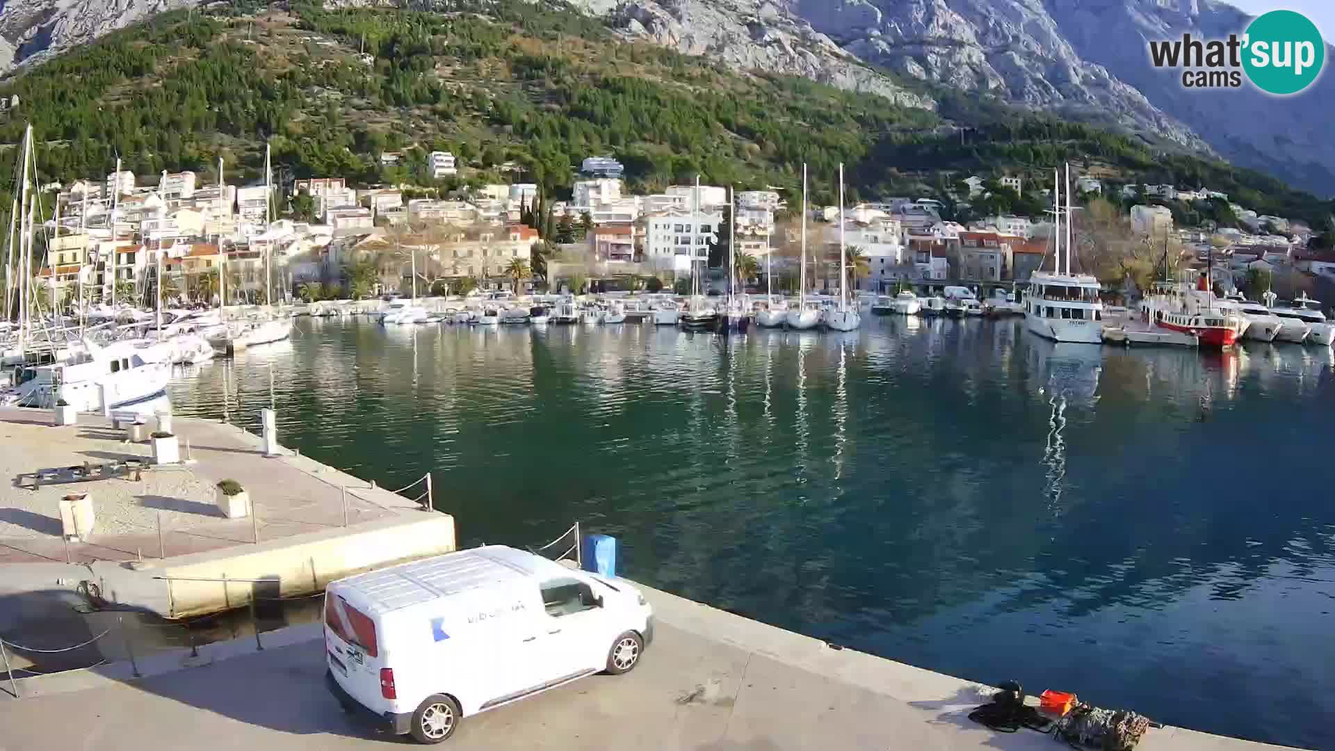 Spletna kamera – Baška Voda, pogled na mesto in goro Biokovo