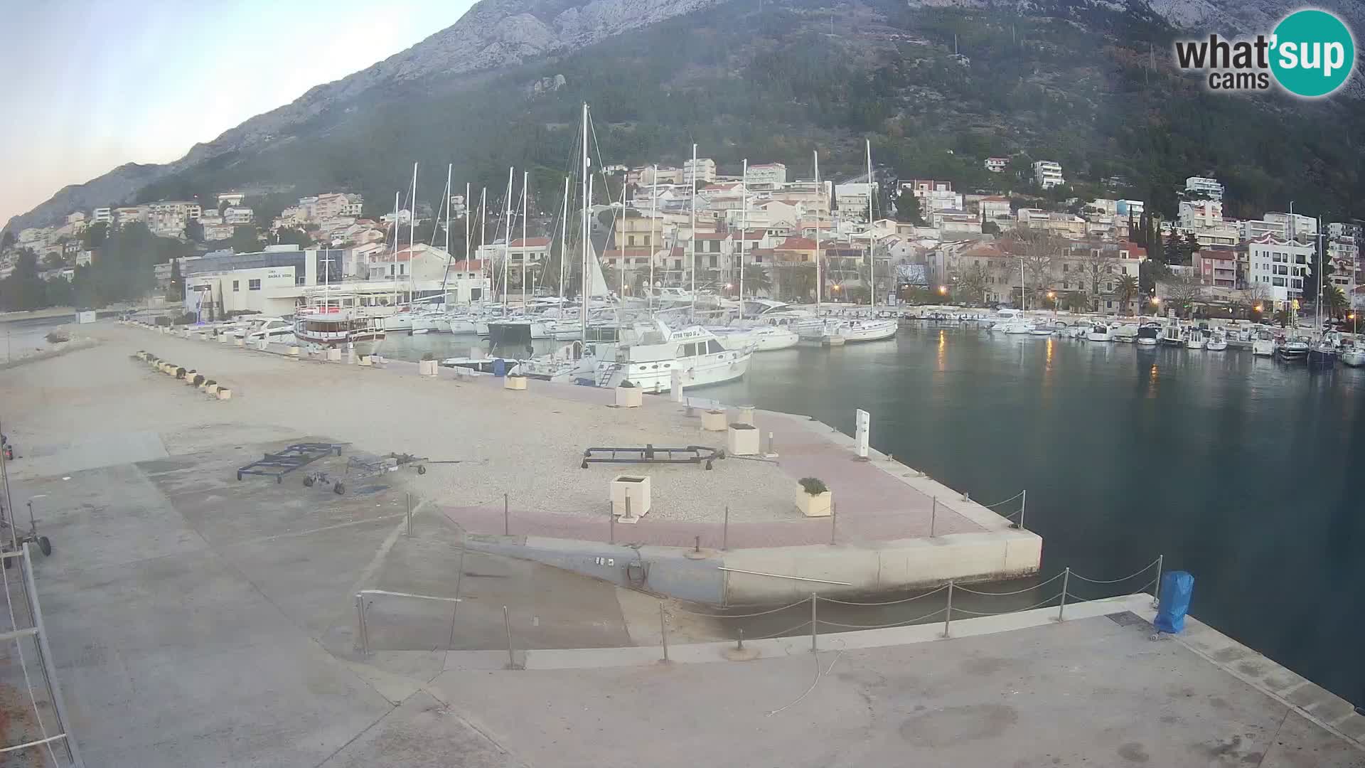 Webcam Live – View of Baška Voda and Biokovo mountain