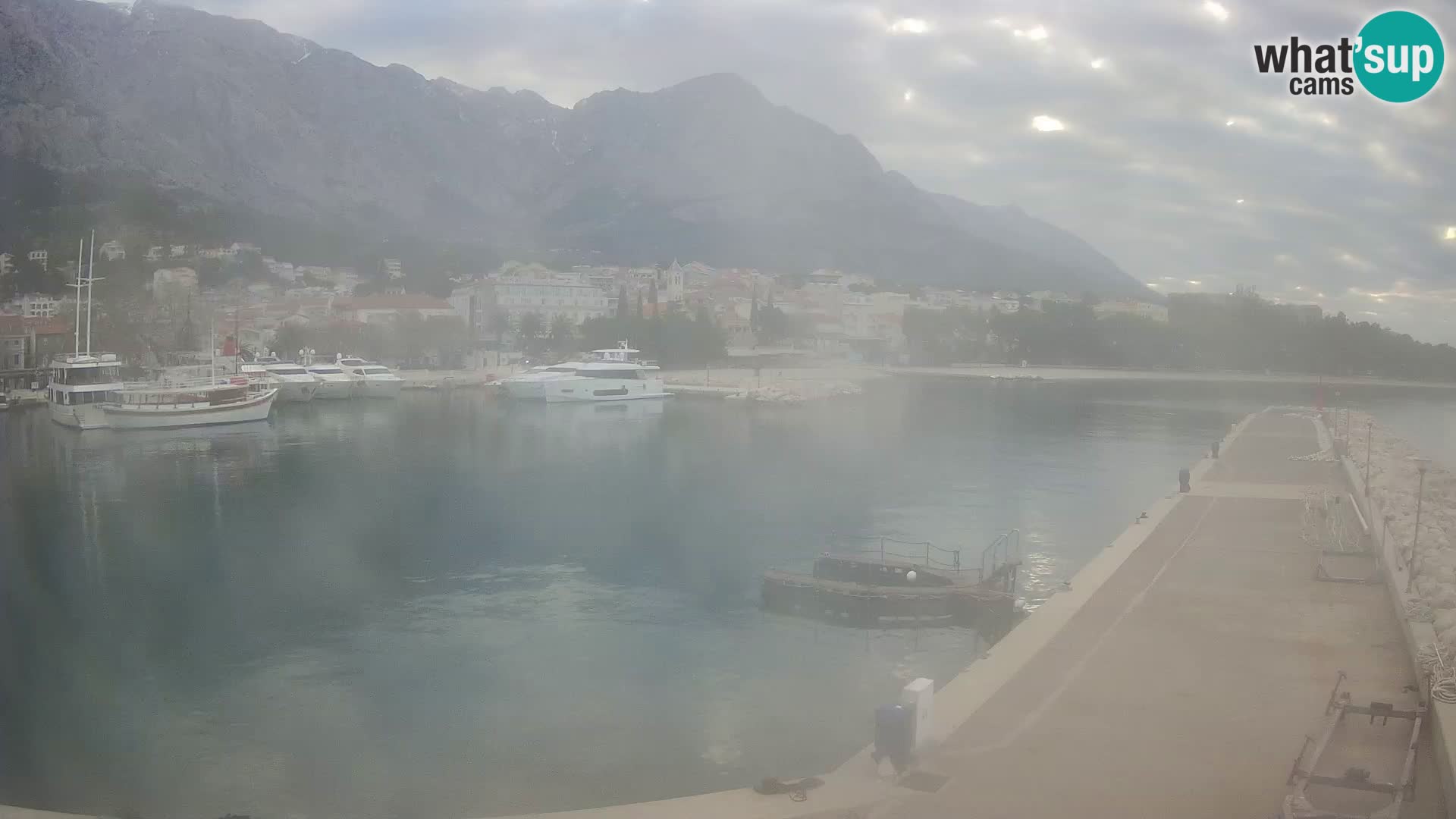 Webcam Live – View of Baška Voda and Biokovo mountain