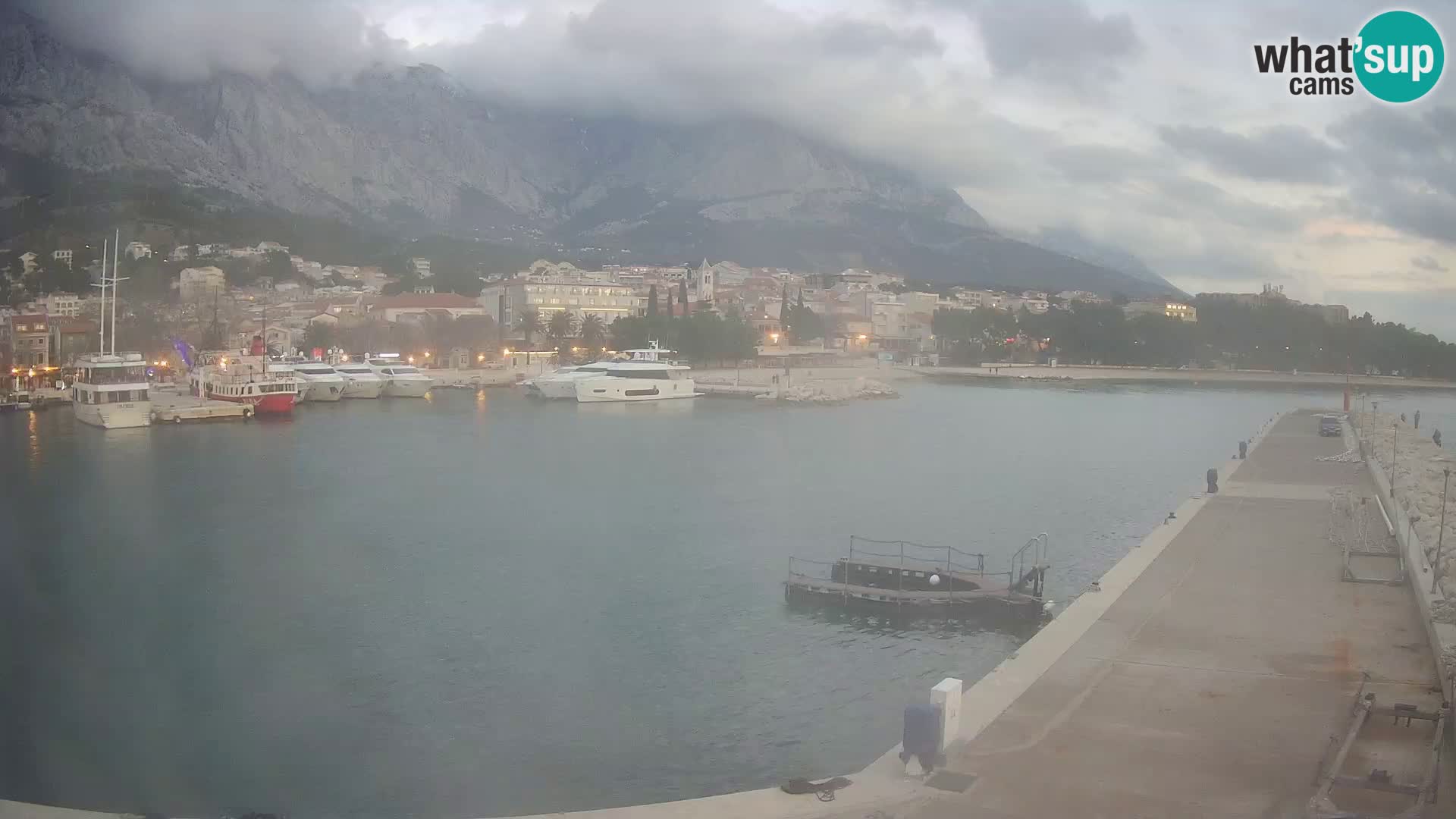 Webcam Live – View of Baška Voda and Biokovo mountain