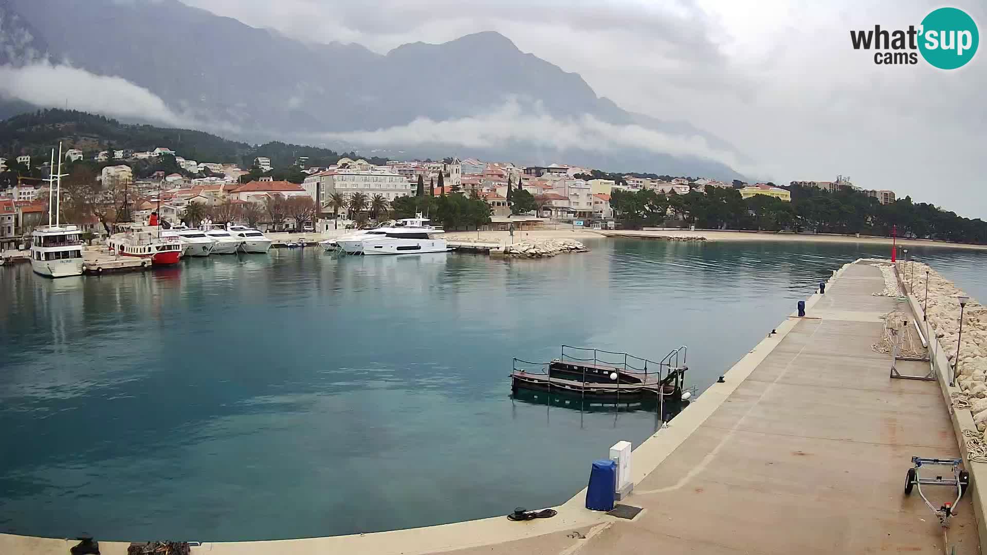 Webcam Live – View of Baška Voda and Biokovo mountain