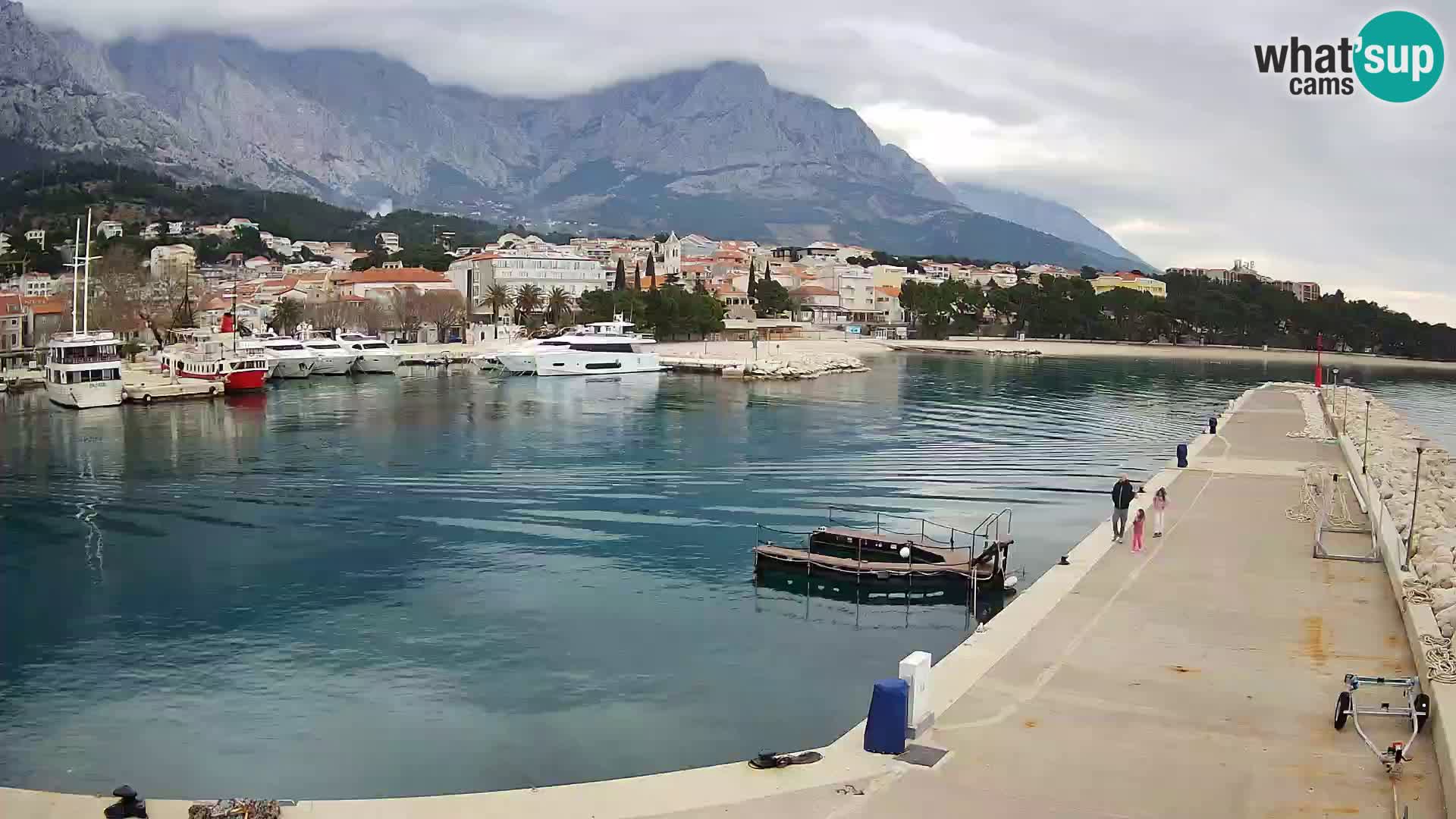 Webcam Live – View of Baška Voda and Biokovo mountain