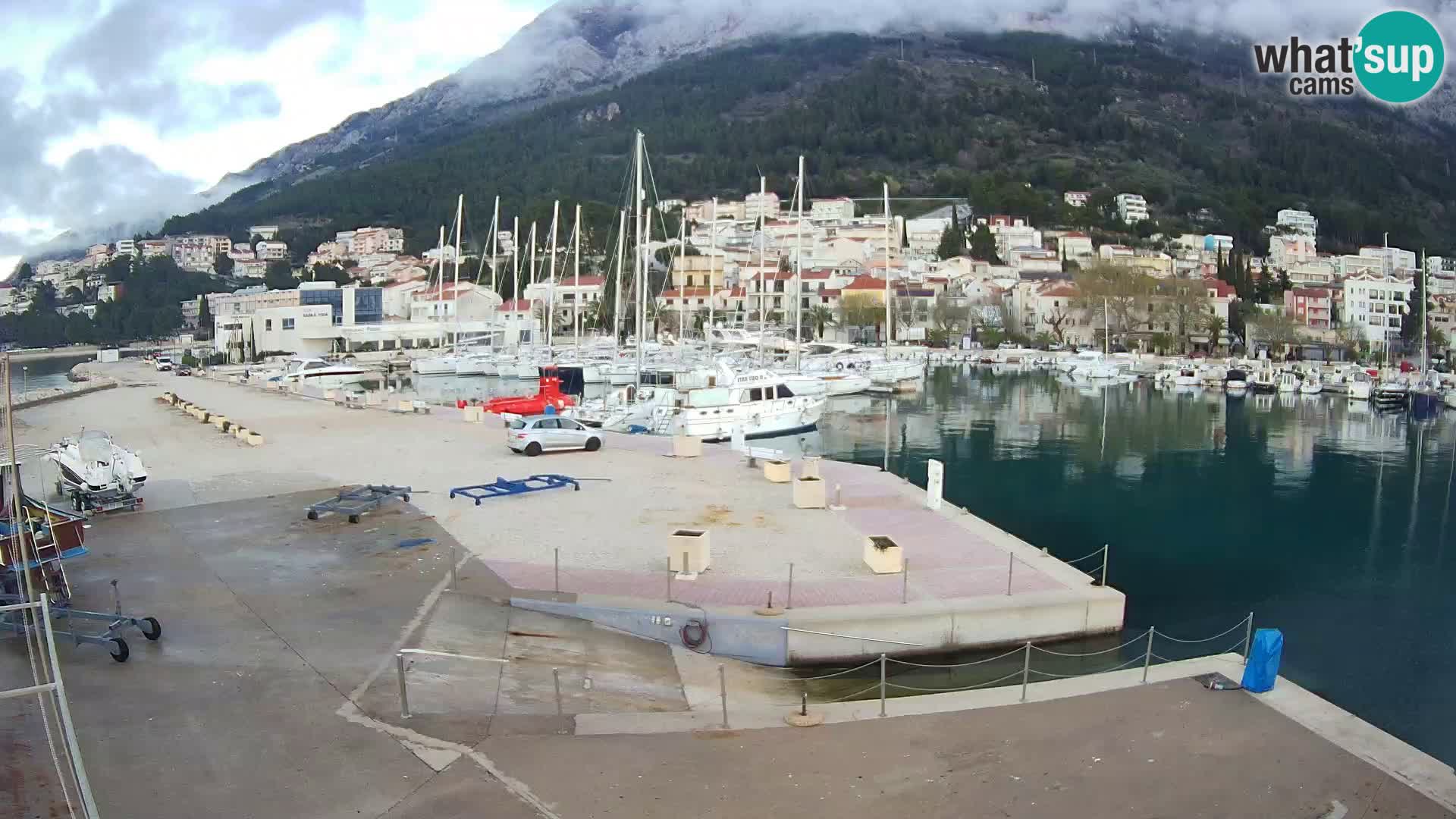 Spletna kamera – Baška Voda, pogled na mesto in goro Biokovo