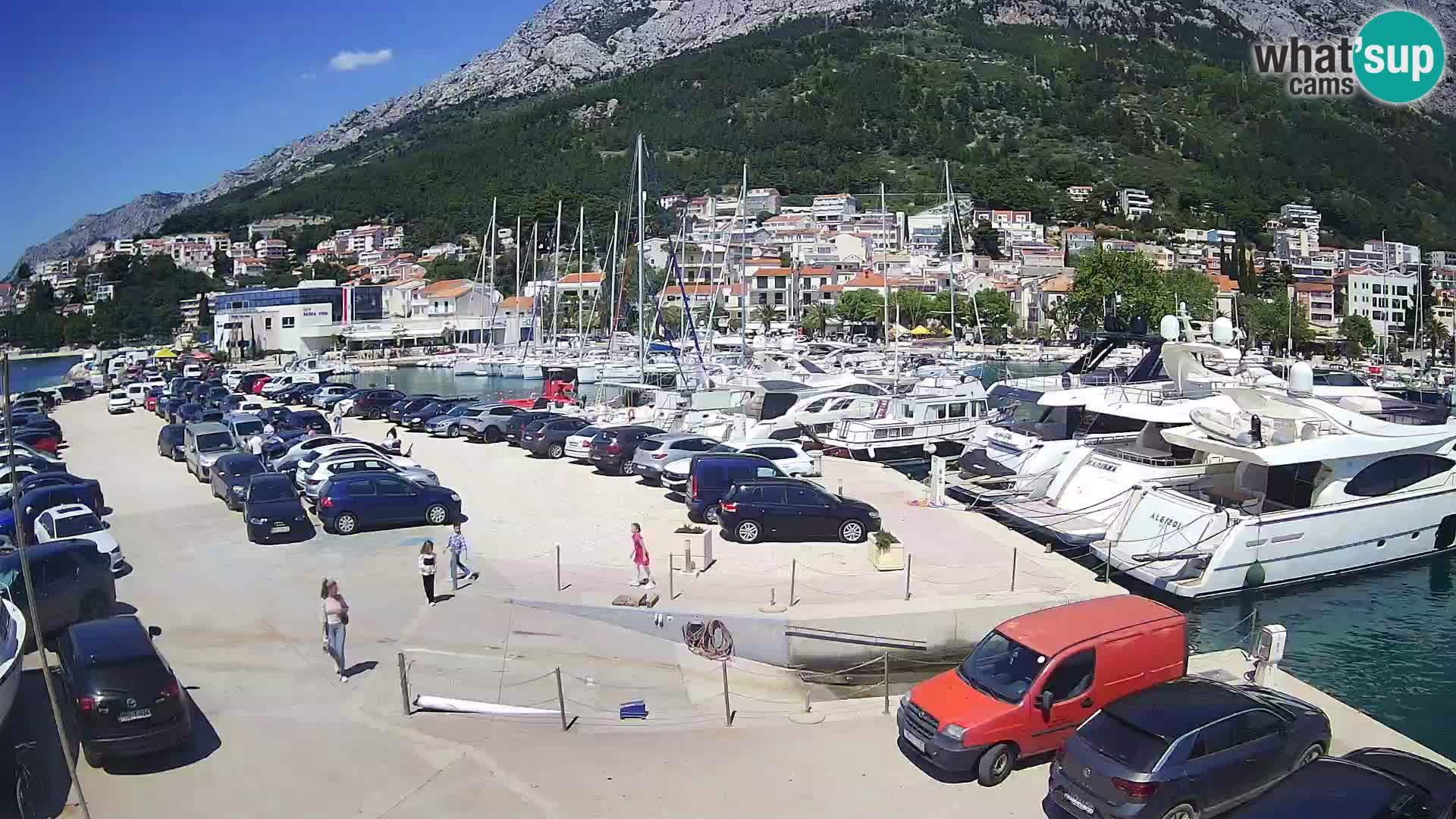 Spletna kamera – Baška Voda, pogled na mesto in goro Biokovo