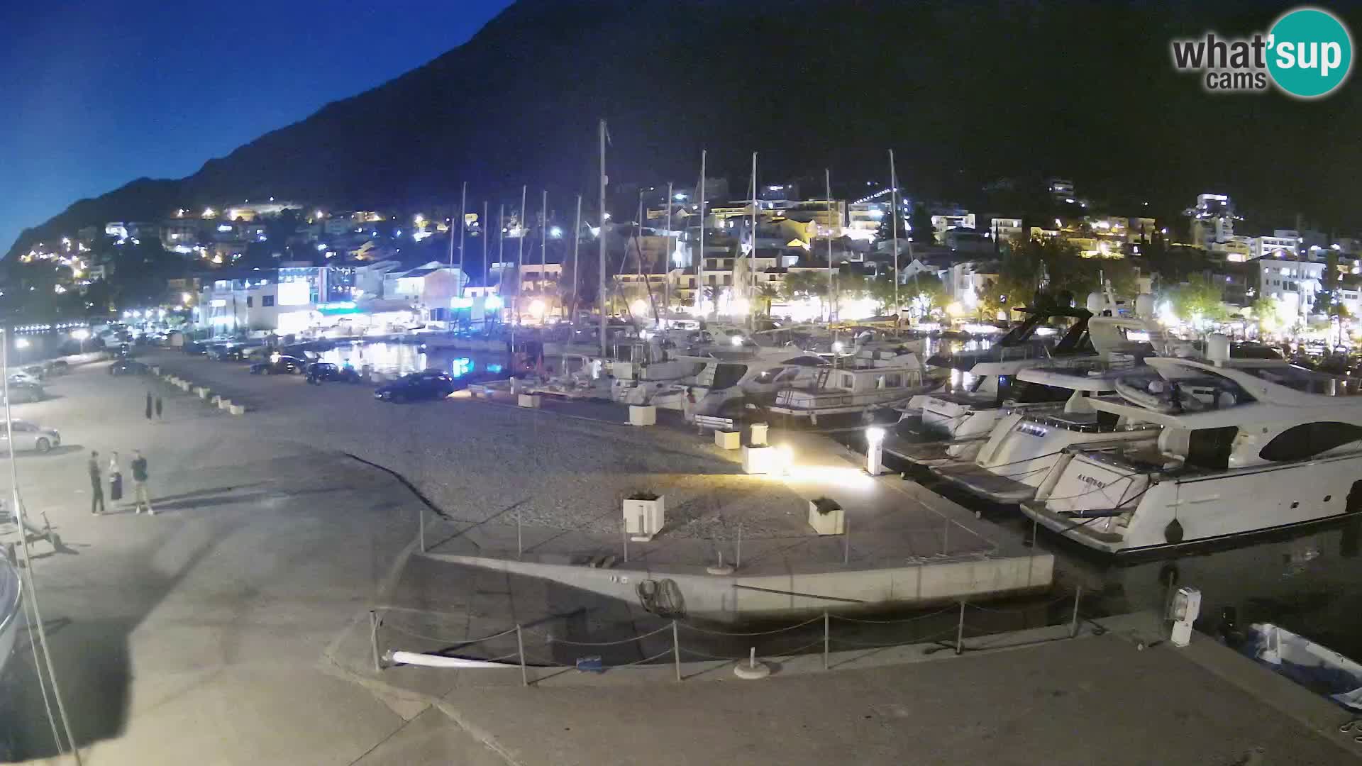 Spletna kamera – Baška Voda, pogled na mesto in goro Biokovo