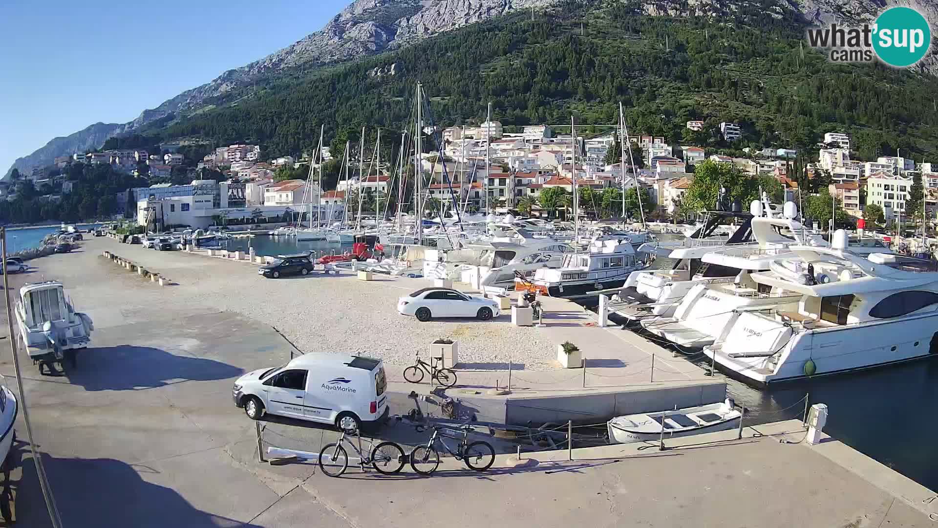 Spletna kamera – Baška Voda, pogled na mesto in goro Biokovo