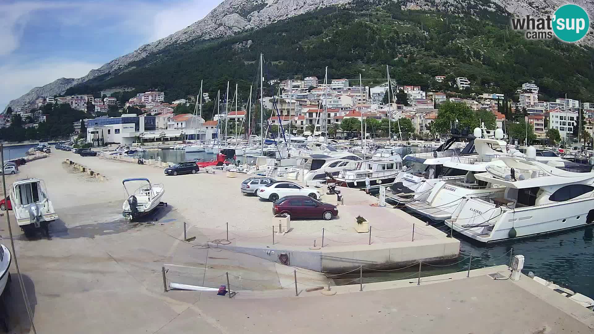 Web Kamera Baška Voda luka – Pogled na grad i masiv Biokovo