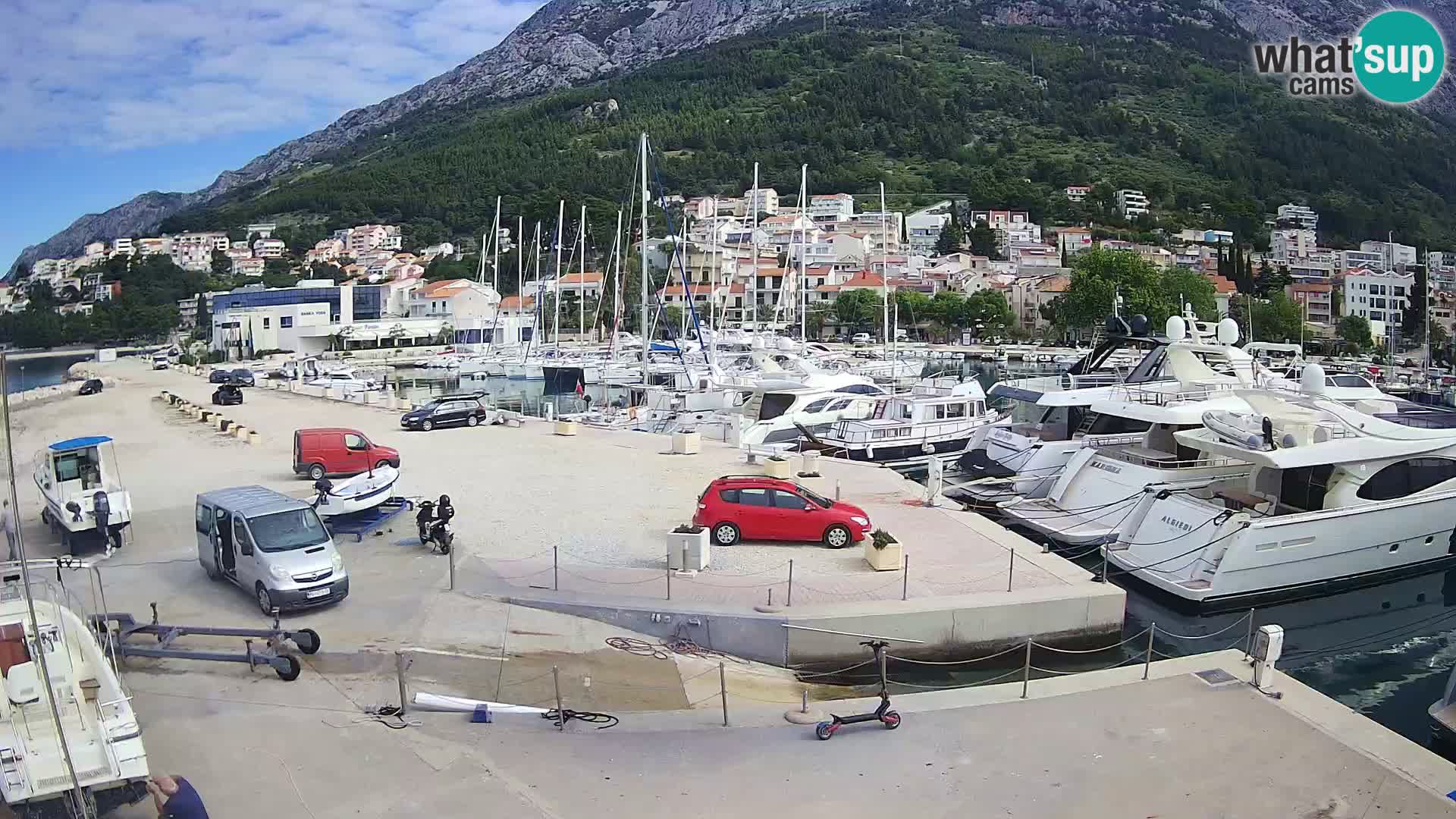 Spletna kamera – Baška Voda, pogled na mesto in goro Biokovo