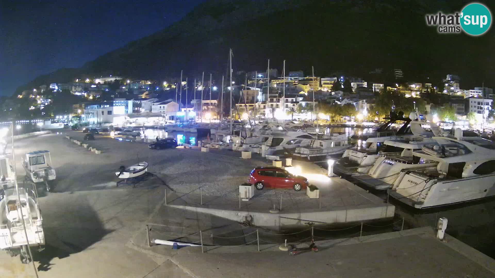 Spletna kamera – Baška Voda, pogled na mesto in goro Biokovo