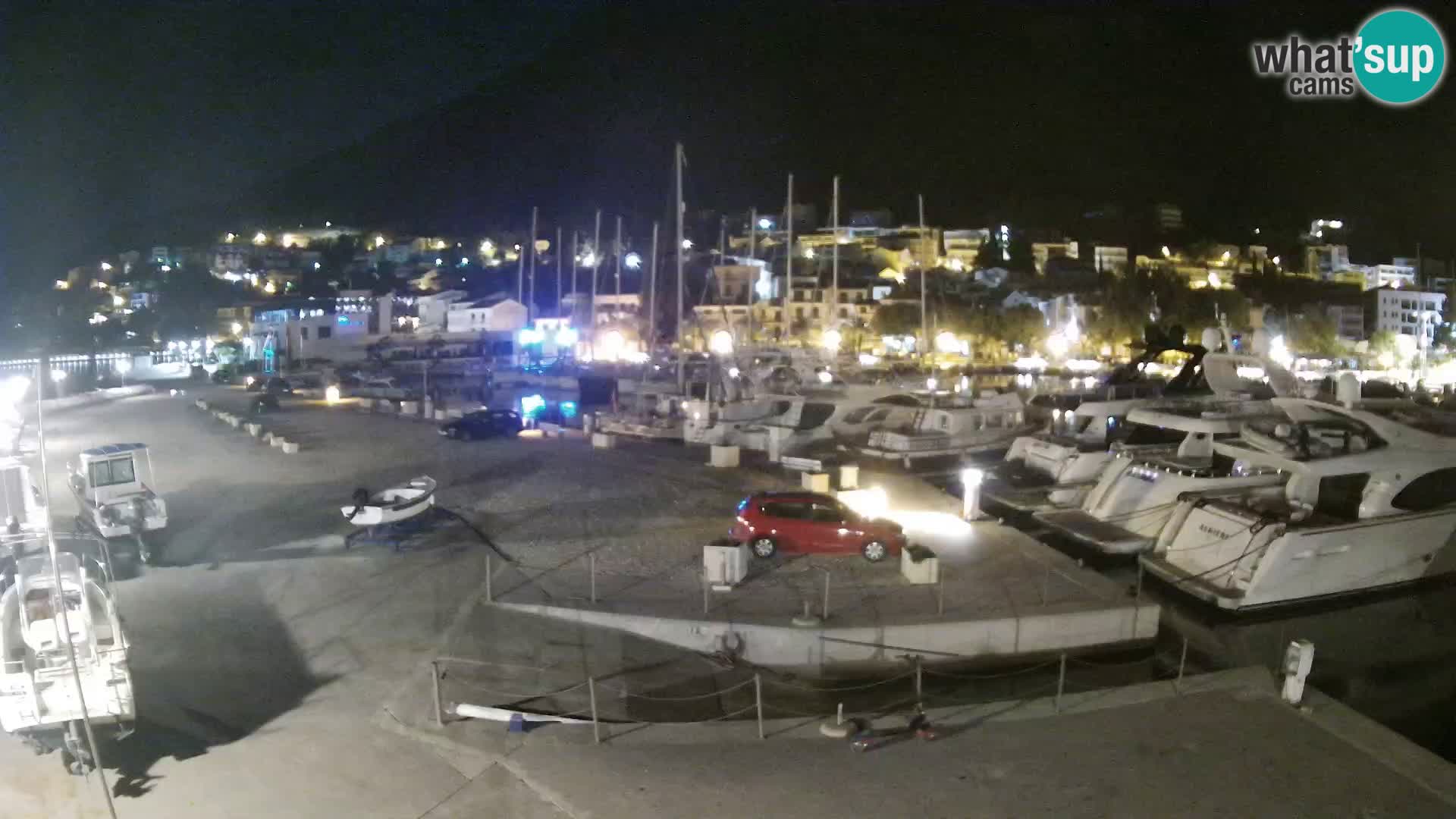 Spletna kamera – Baška Voda, pogled na mesto in goro Biokovo