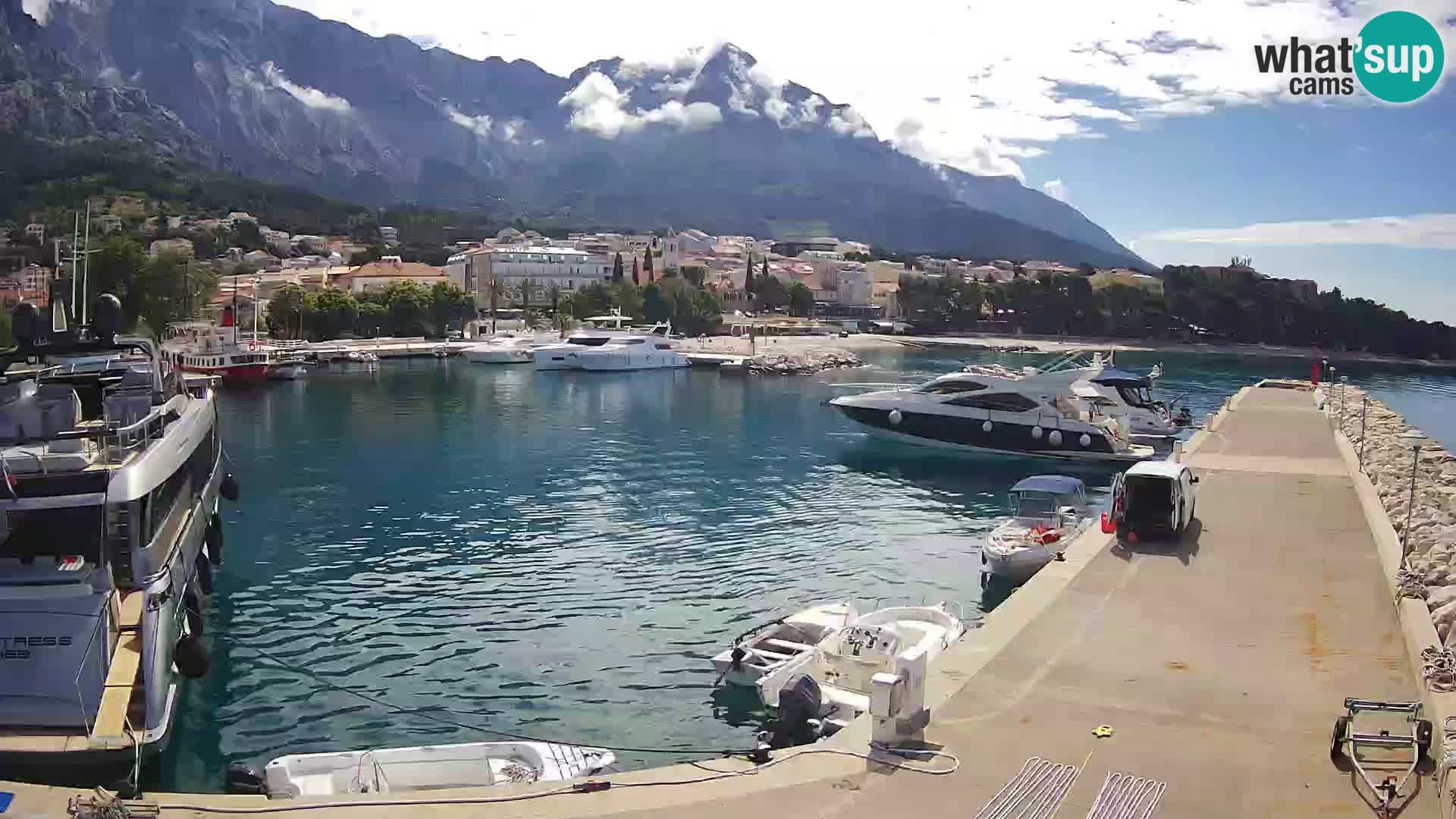Spletna kamera – Baška Voda, pogled na mesto in goro Biokovo