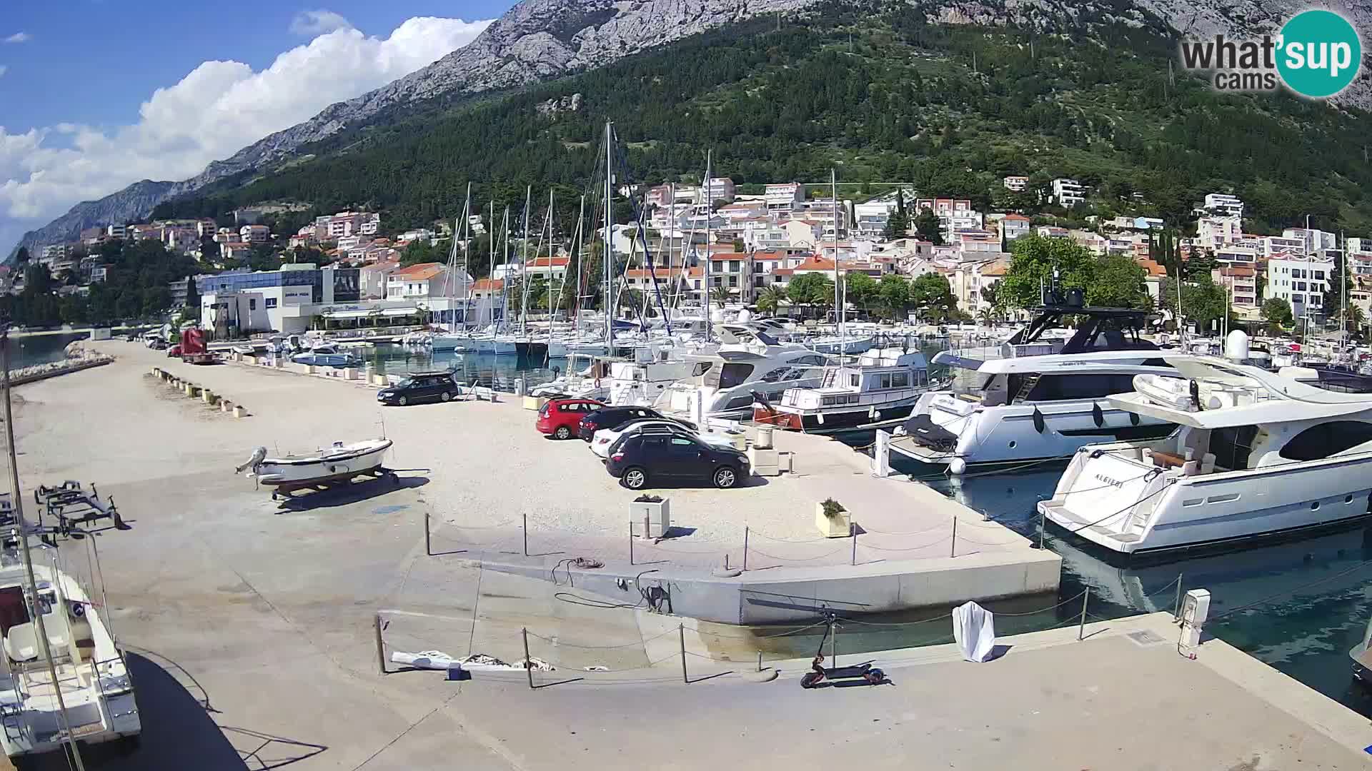 Spletna kamera – Baška Voda, pogled na mesto in goro Biokovo