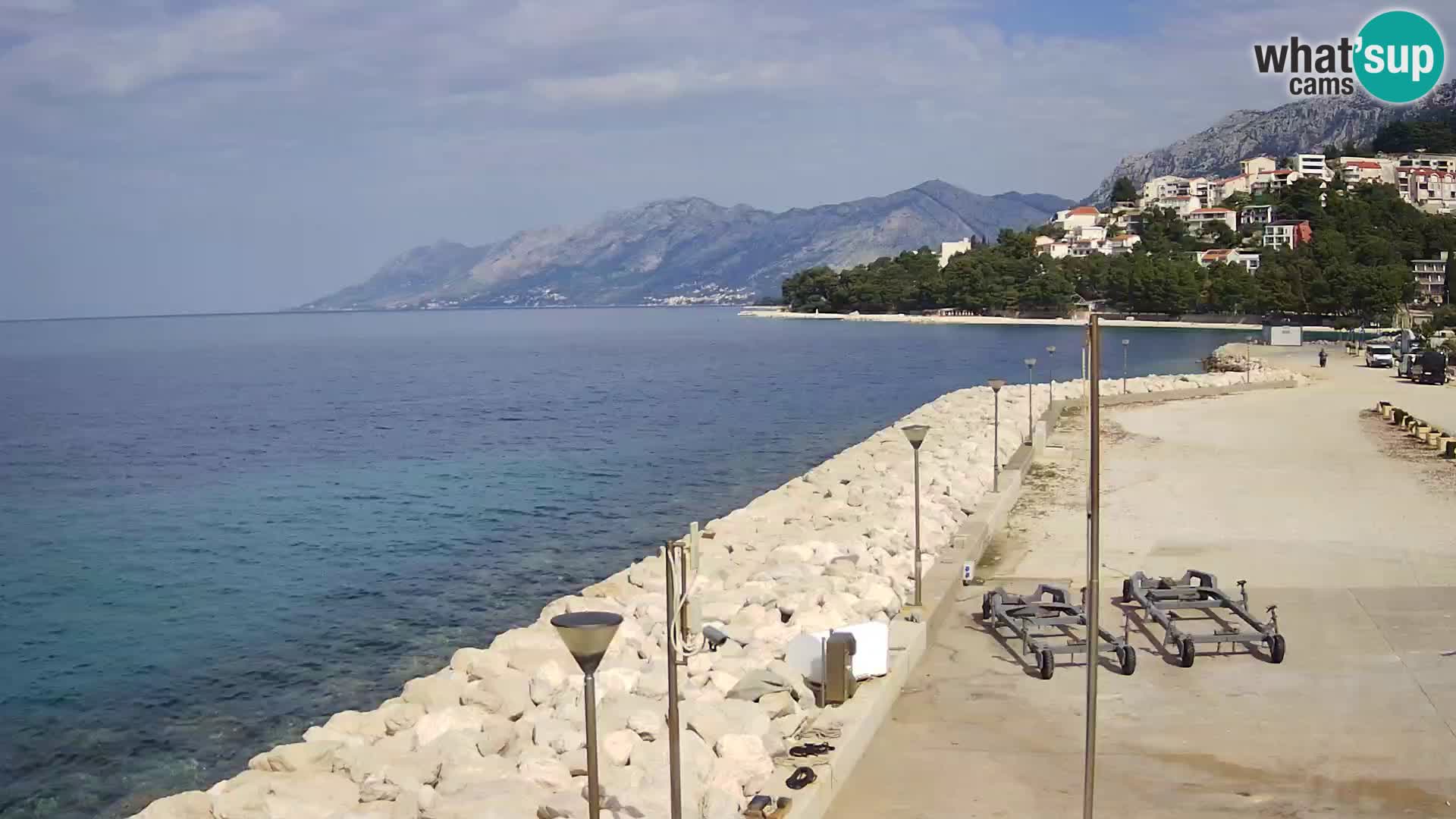 Web Kamera Baška Voda luka – Pogled na grad i masiv Biokovo