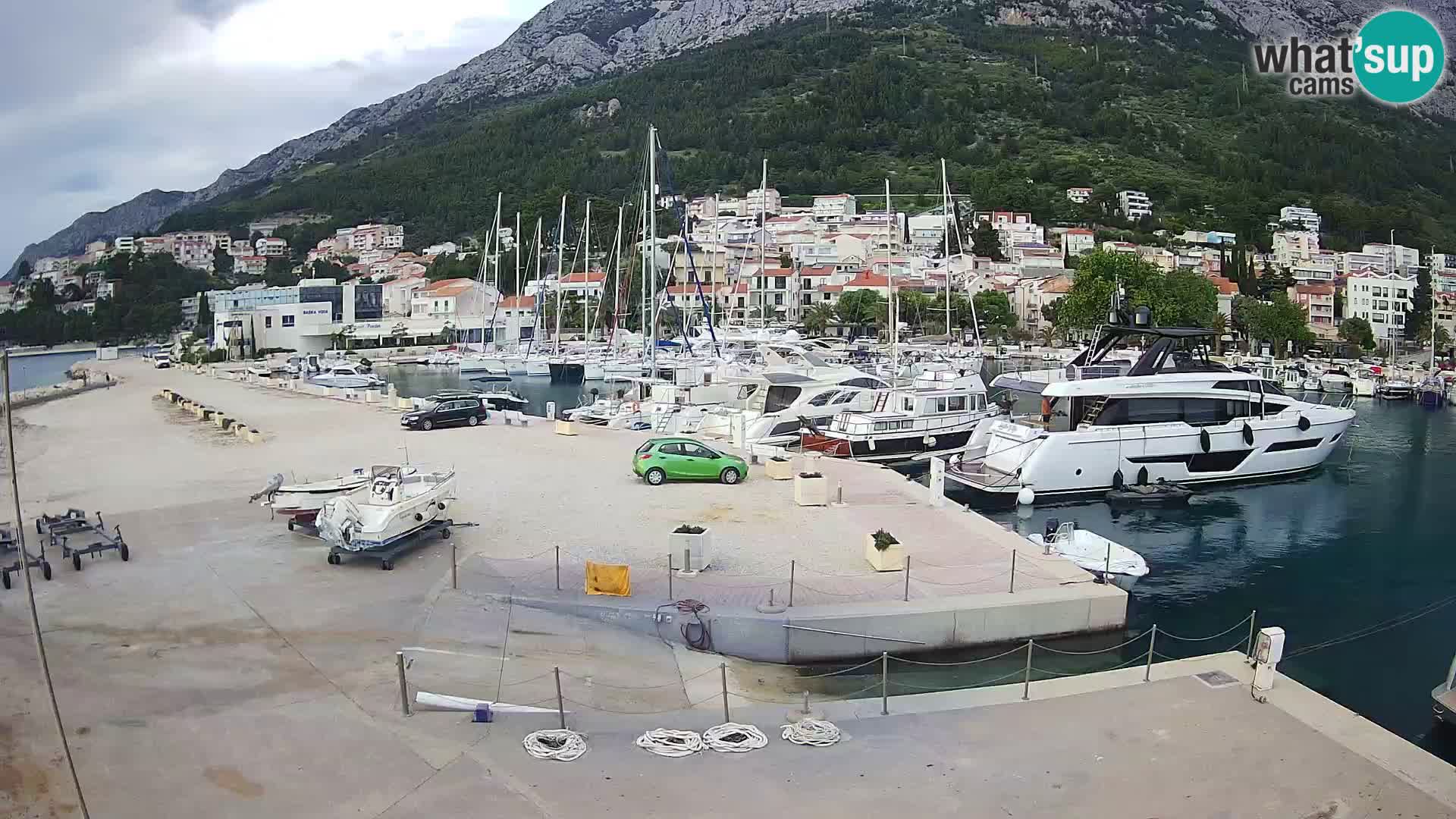 Spletna kamera – Baška Voda, pogled na mesto in goro Biokovo