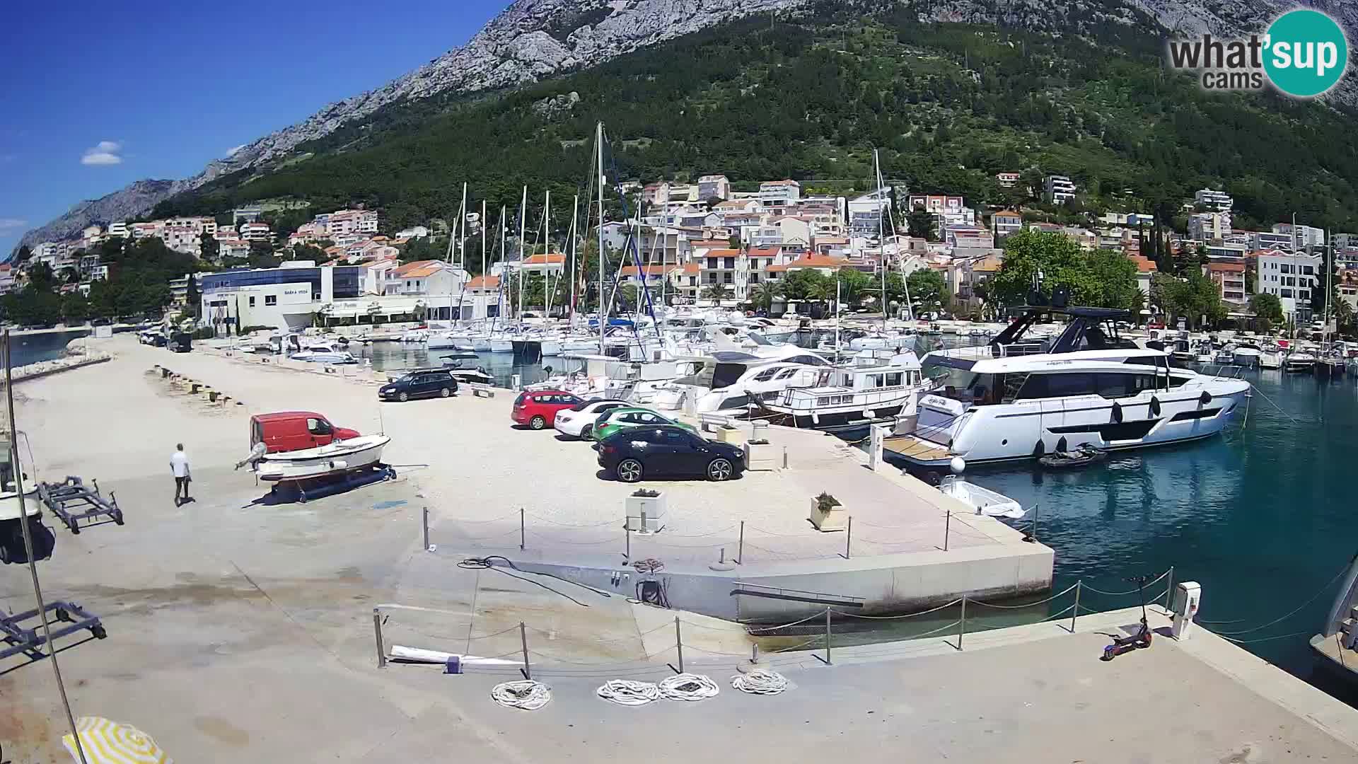 Spletna kamera – Baška Voda, pogled na mesto in goro Biokovo