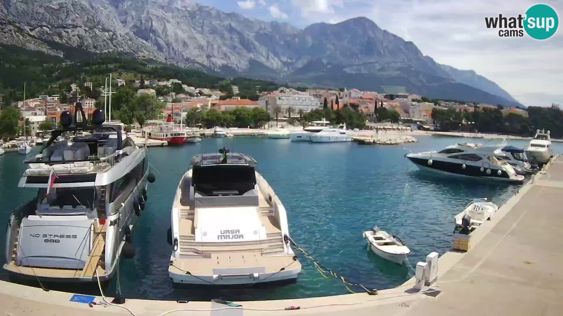 Spletna kamera – Baška Voda, pogled na mesto in goro Biokovo