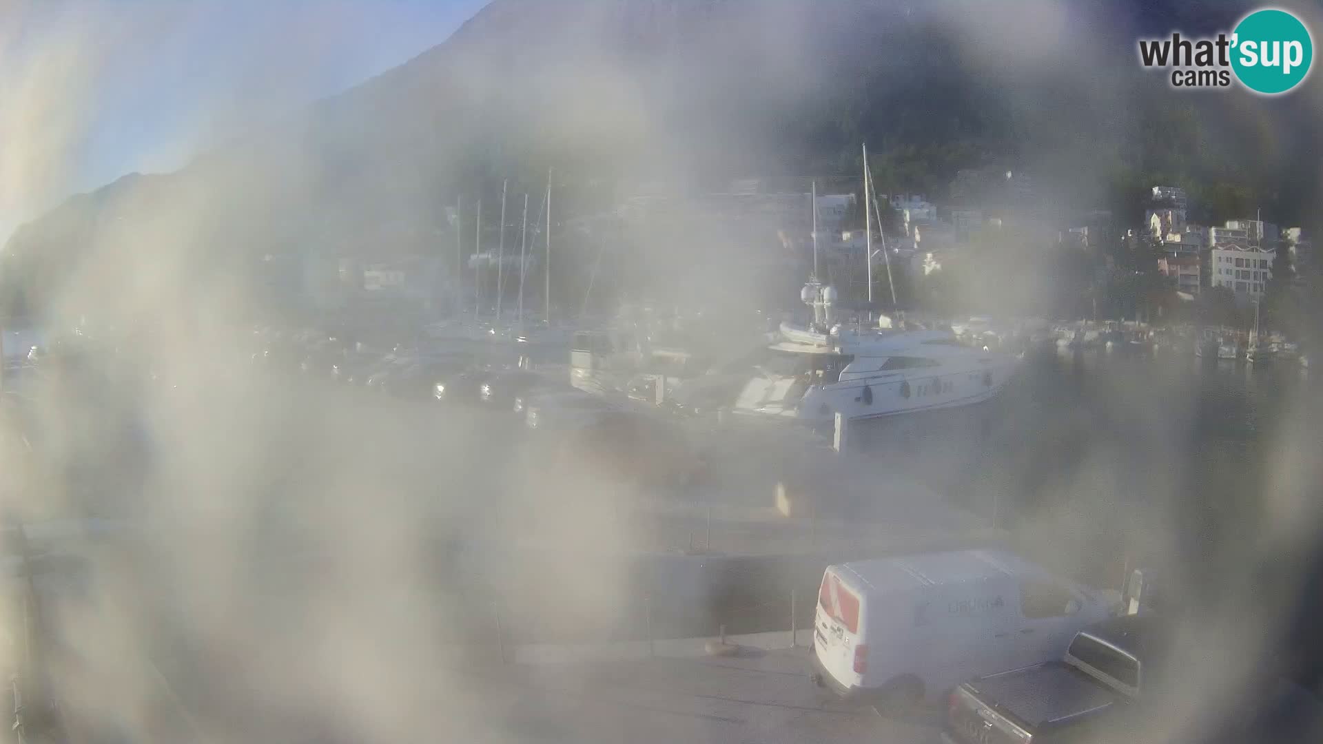 Webcam Live – View of Baška Voda and Biokovo mountain