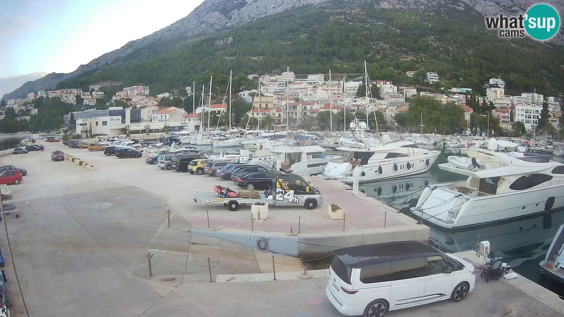 Webcam Live – View of Baška Voda and Biokovo mountain